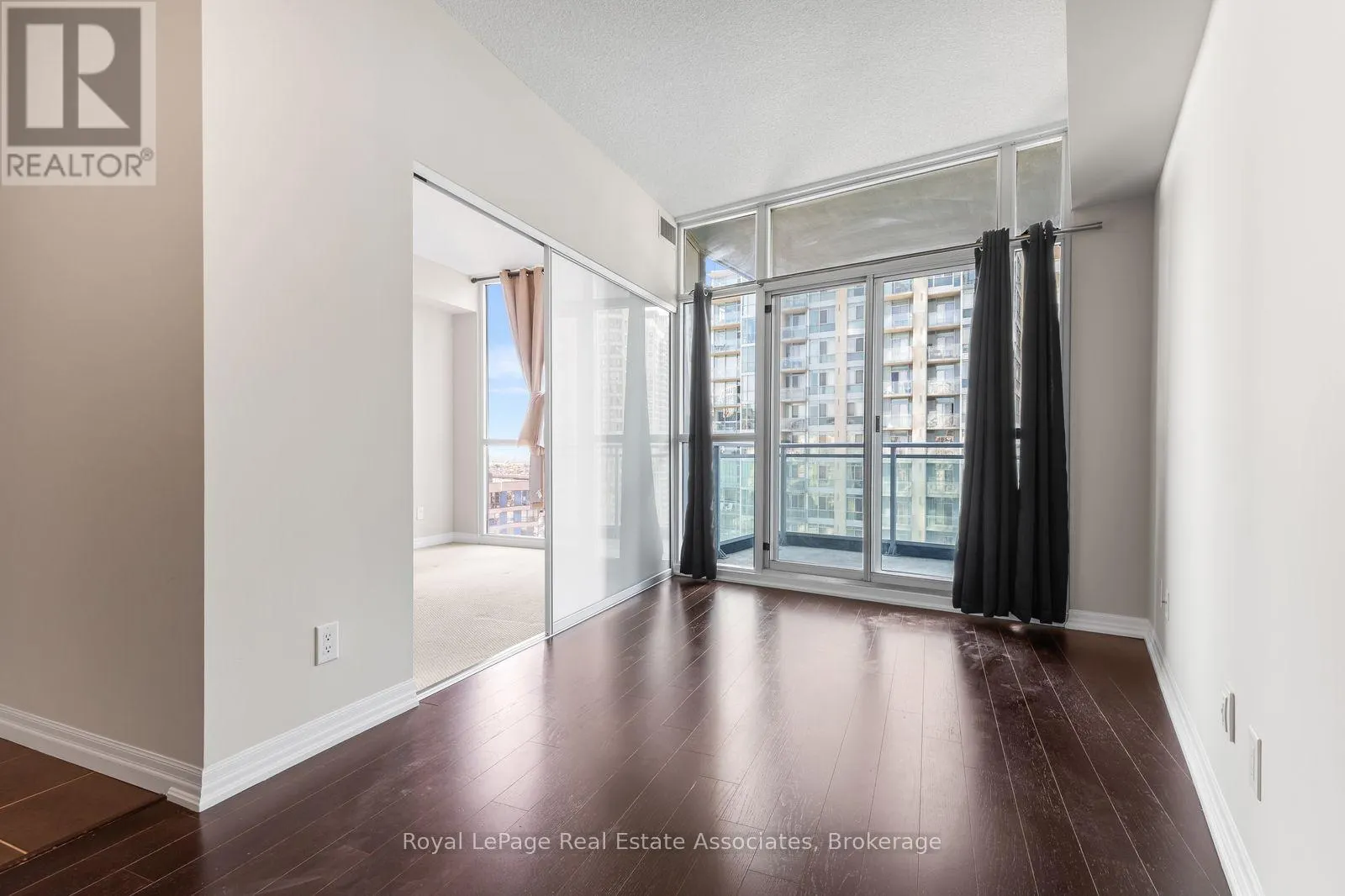 1709 - 223 WEBB DRIVE