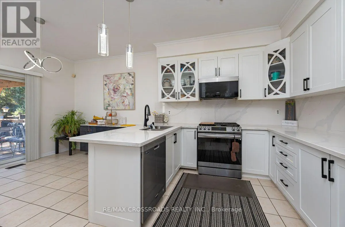 1090 TRUDEAU DRIVE