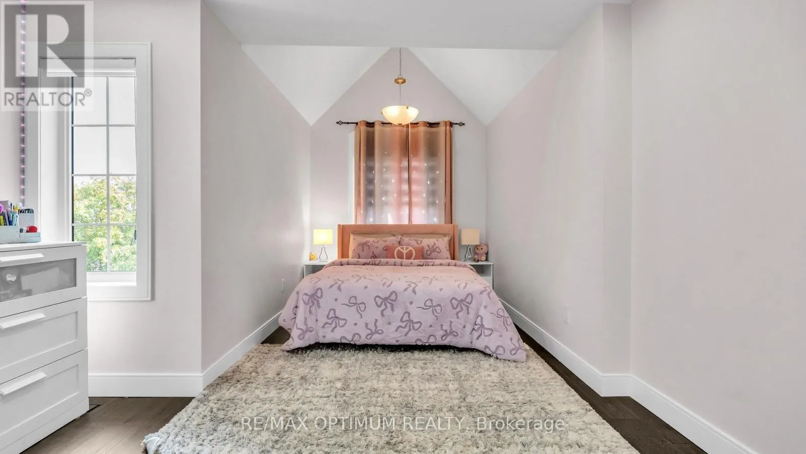 82 PENBRIDGE CIRCLE