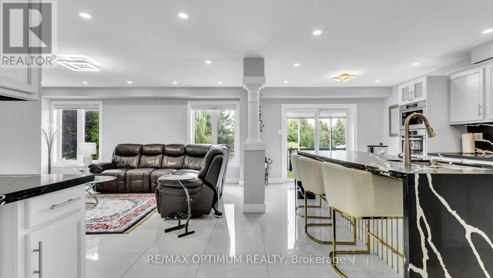 82 PENBRIDGE CIRCLE