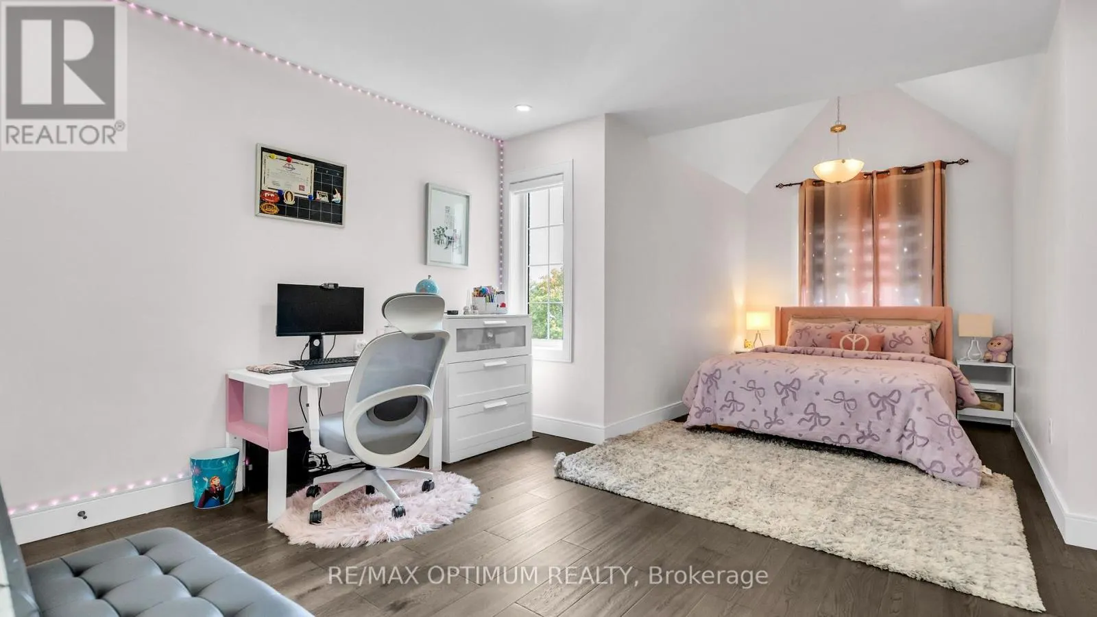 82 PENBRIDGE CIRCLE