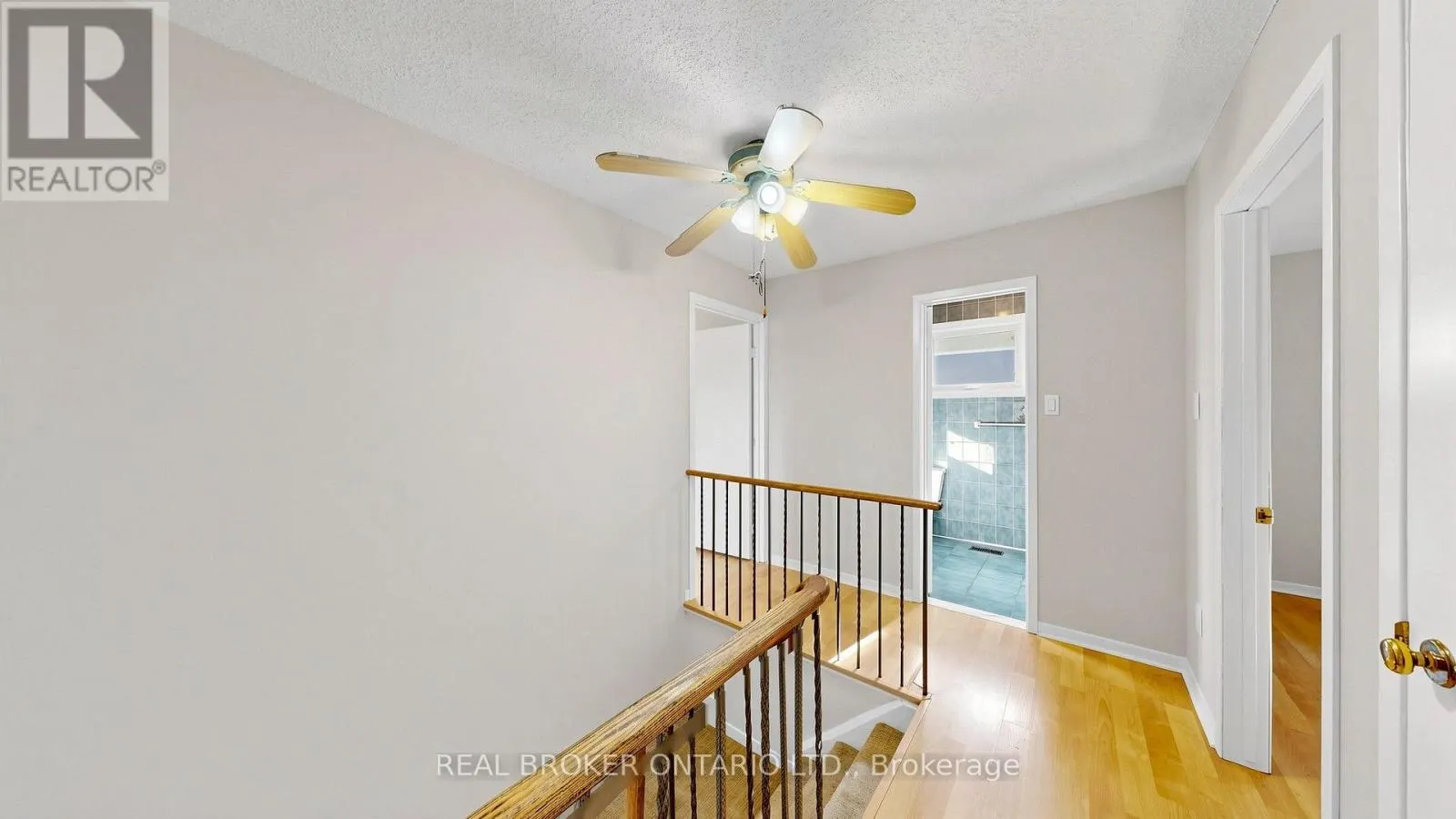 33 FOUNTAINBRIDGE DRIVE