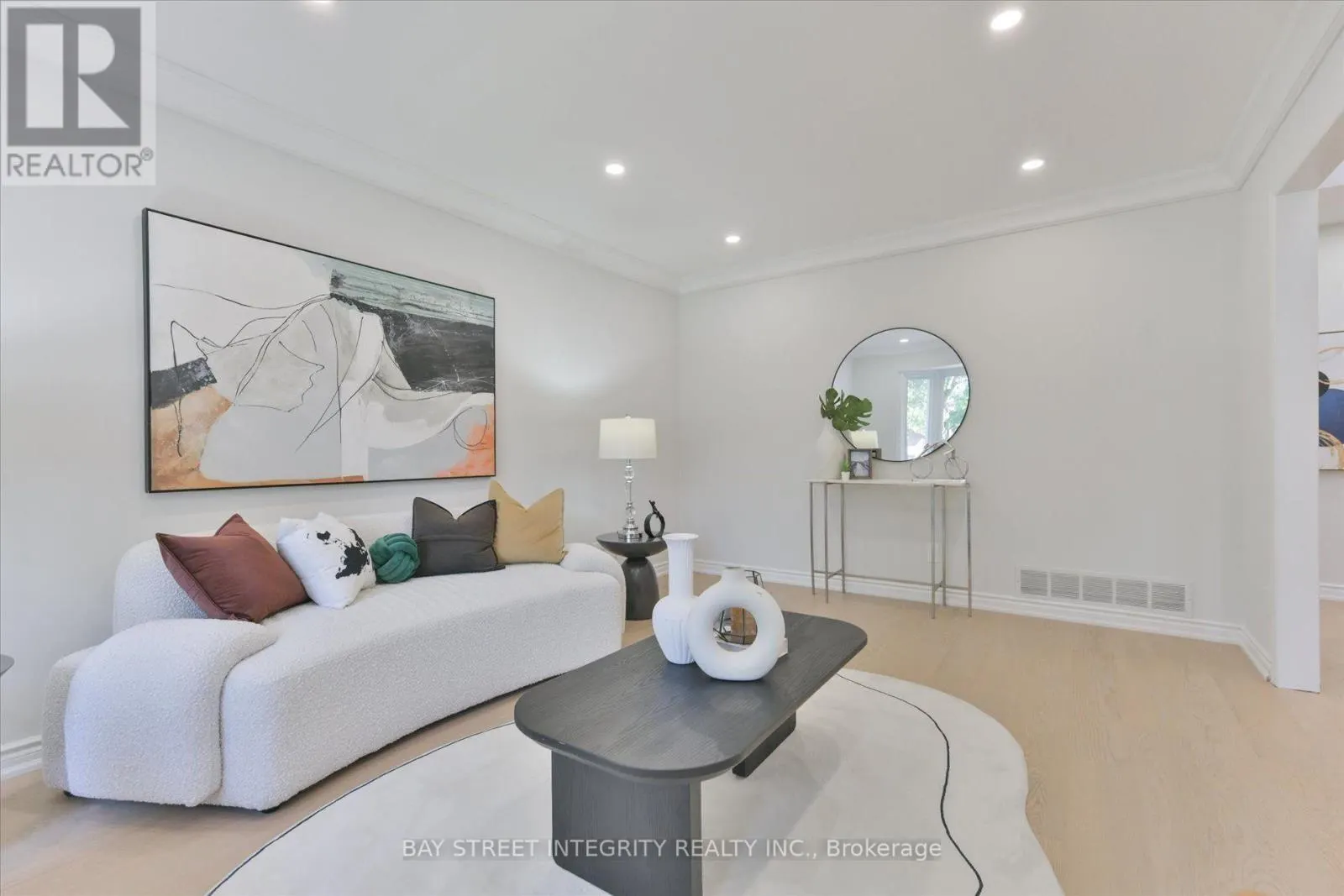1906 STONEYBROOK COURT