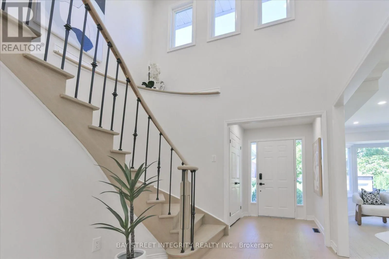 1906 STONEYBROOK COURT
