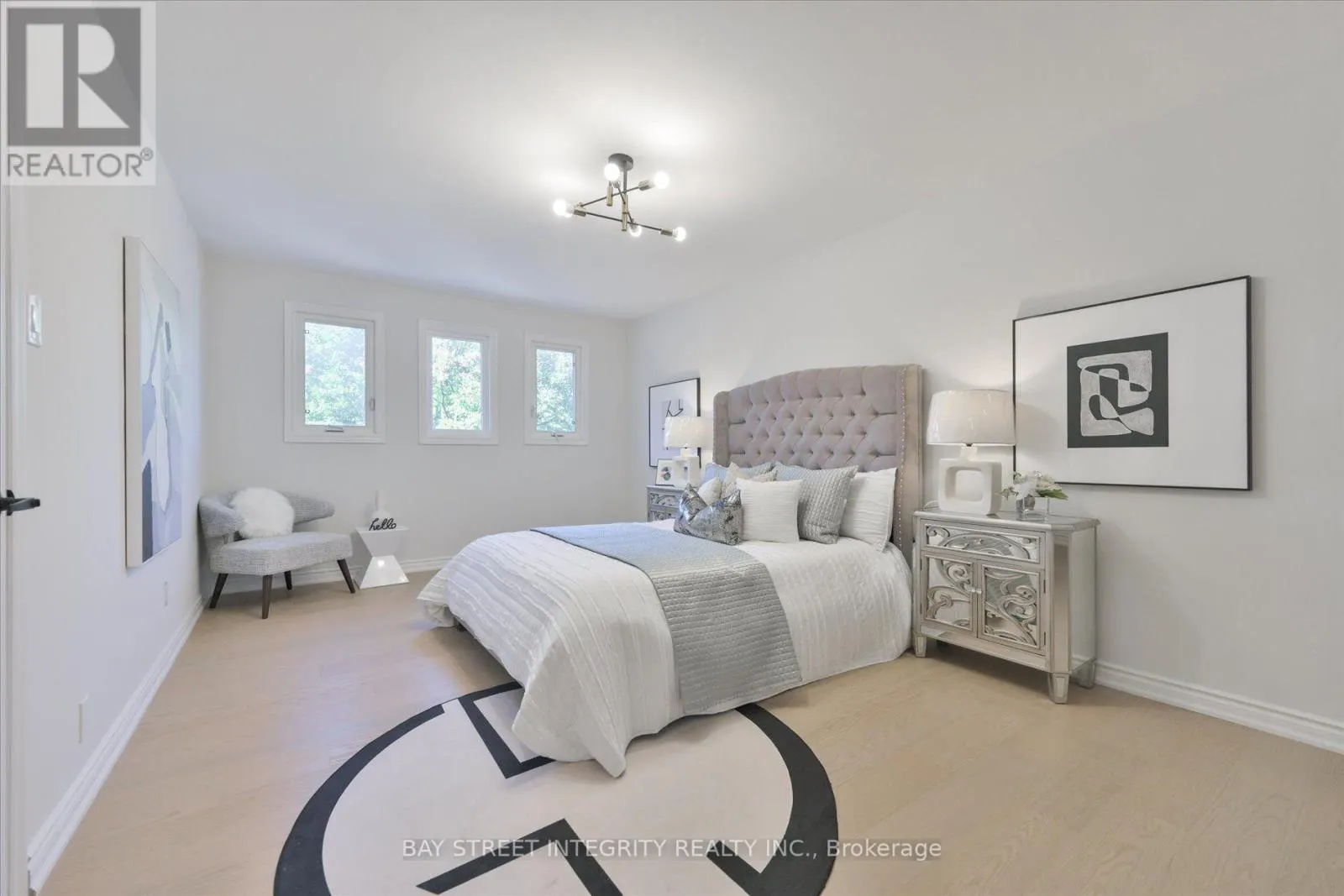 1906 STONEYBROOK COURT