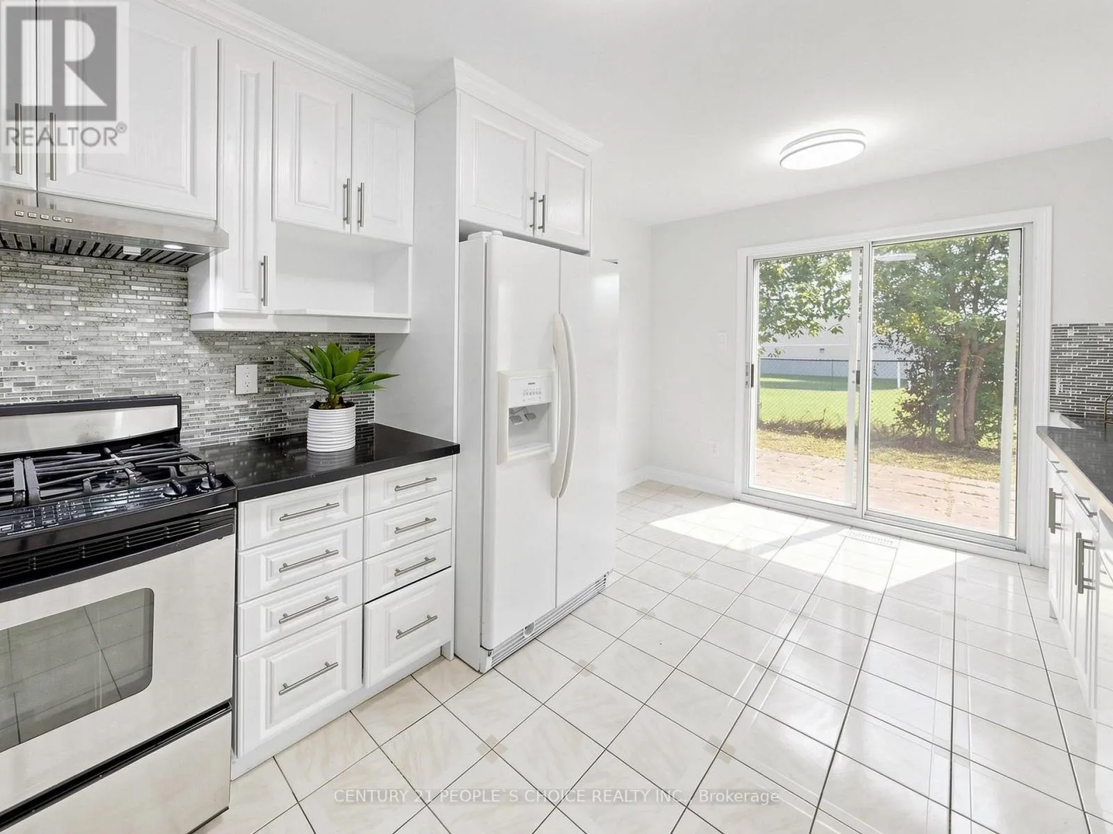 1125 IVANDALE DRIVE