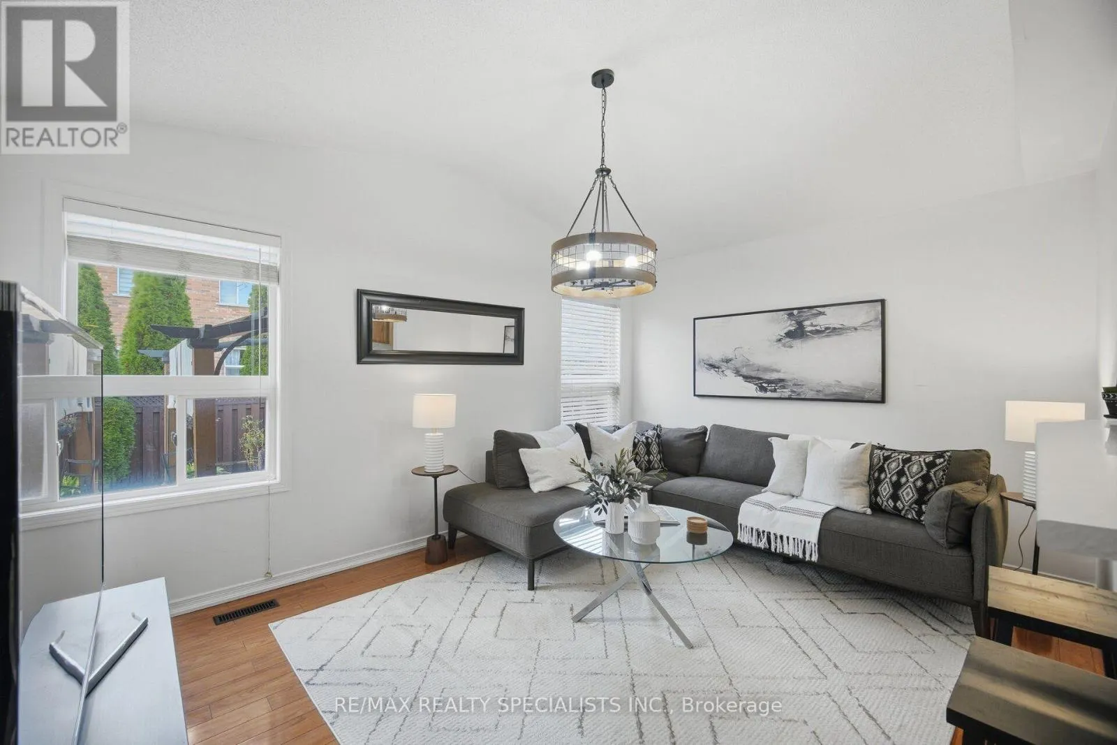 30 PASSFIELD TRAIL