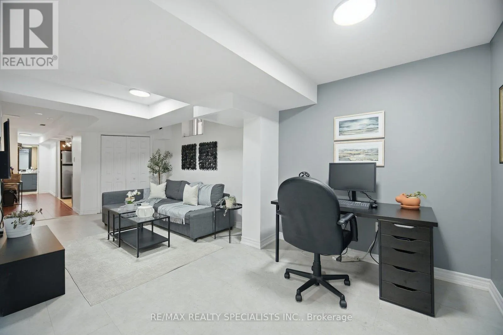 30 PASSFIELD TRAIL