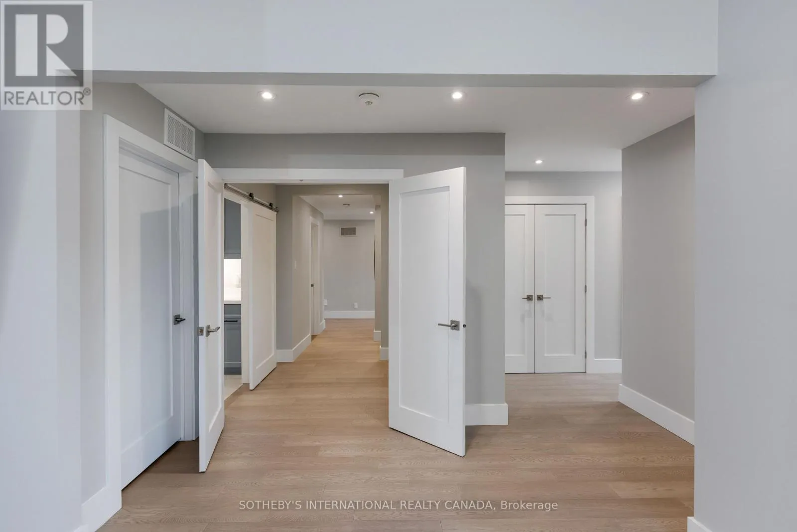 1816 PADDOCK CRESCENT