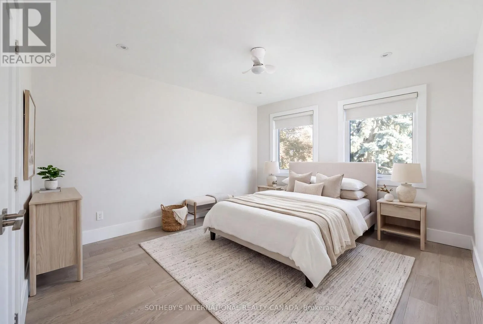 1816 PADDOCK CRESCENT