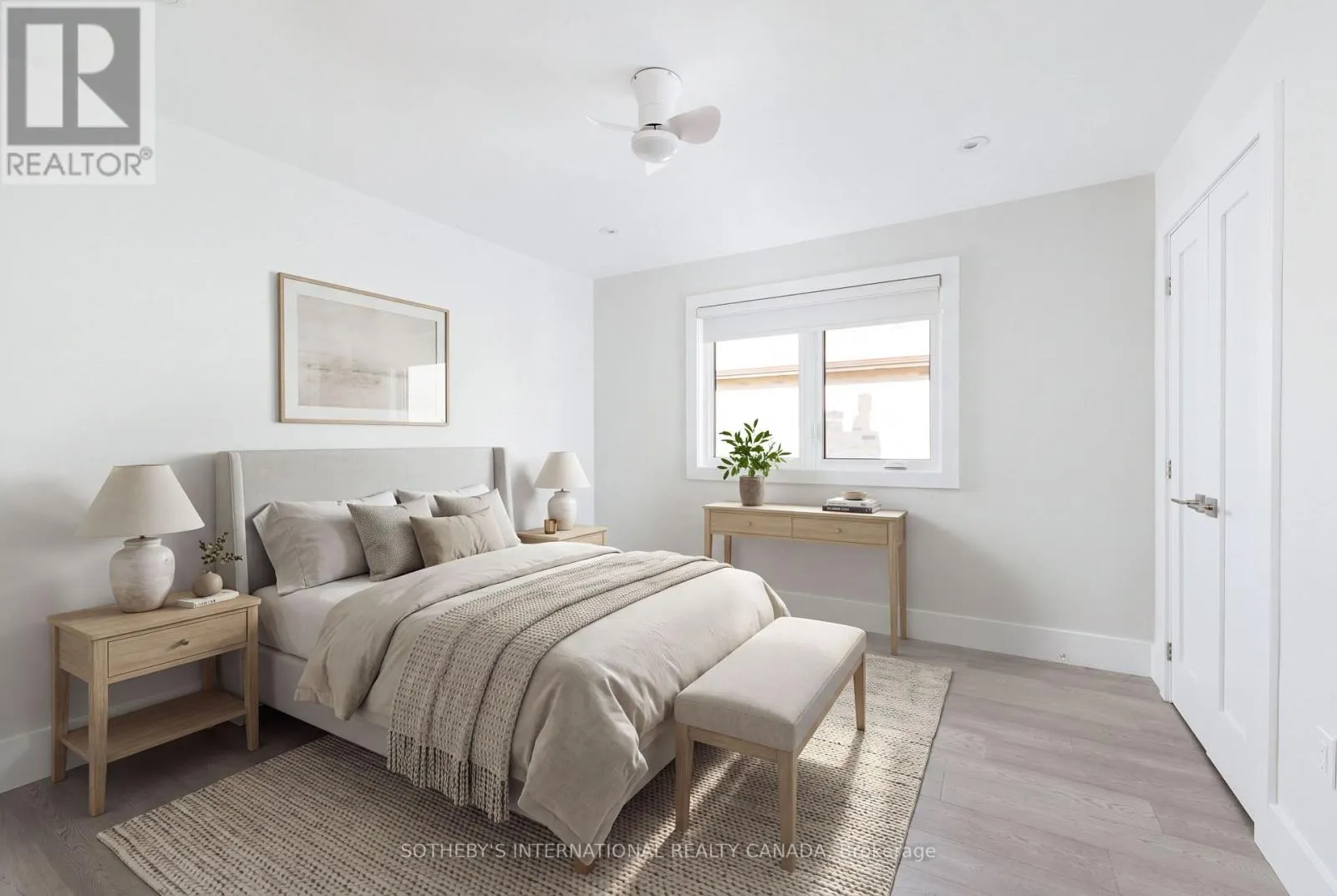 1816 PADDOCK CRESCENT
