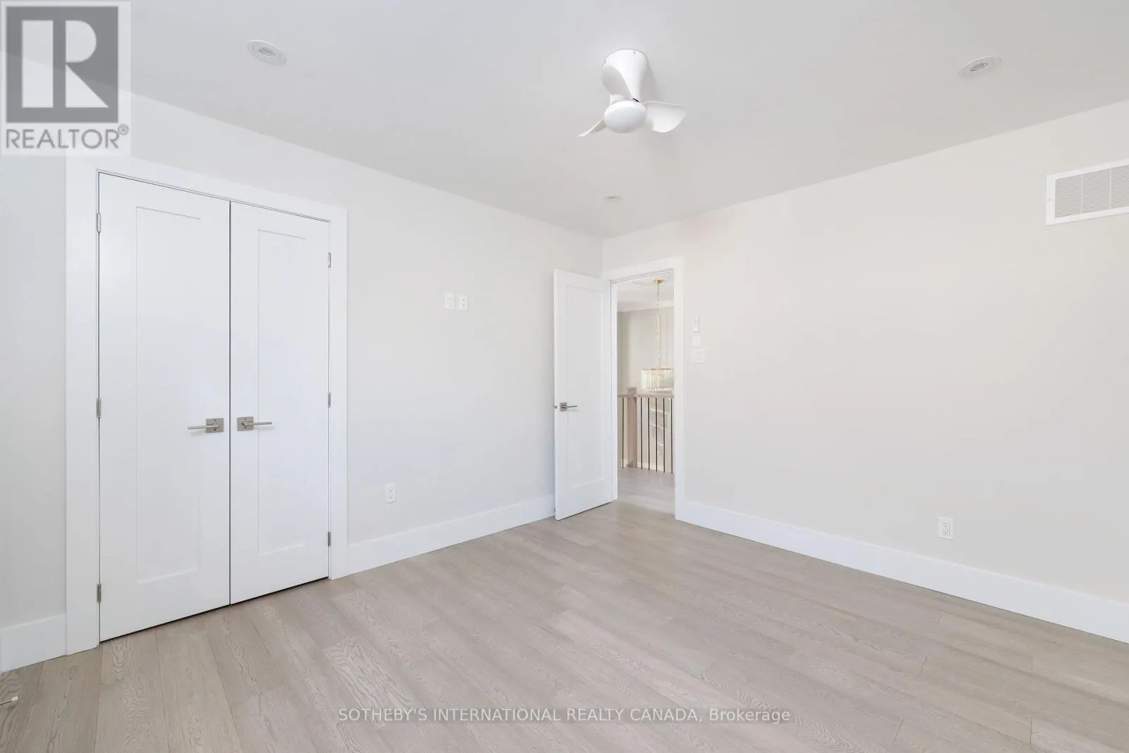 1816 PADDOCK CRESCENT