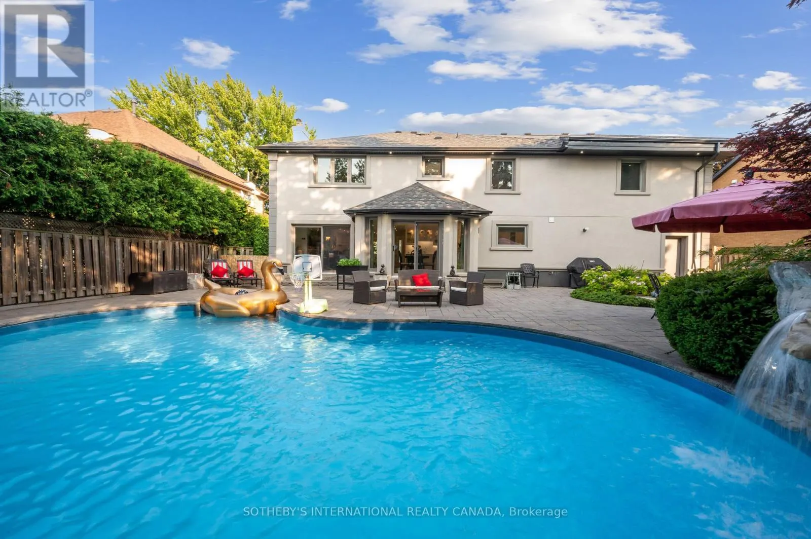 1816 PADDOCK CRESCENT