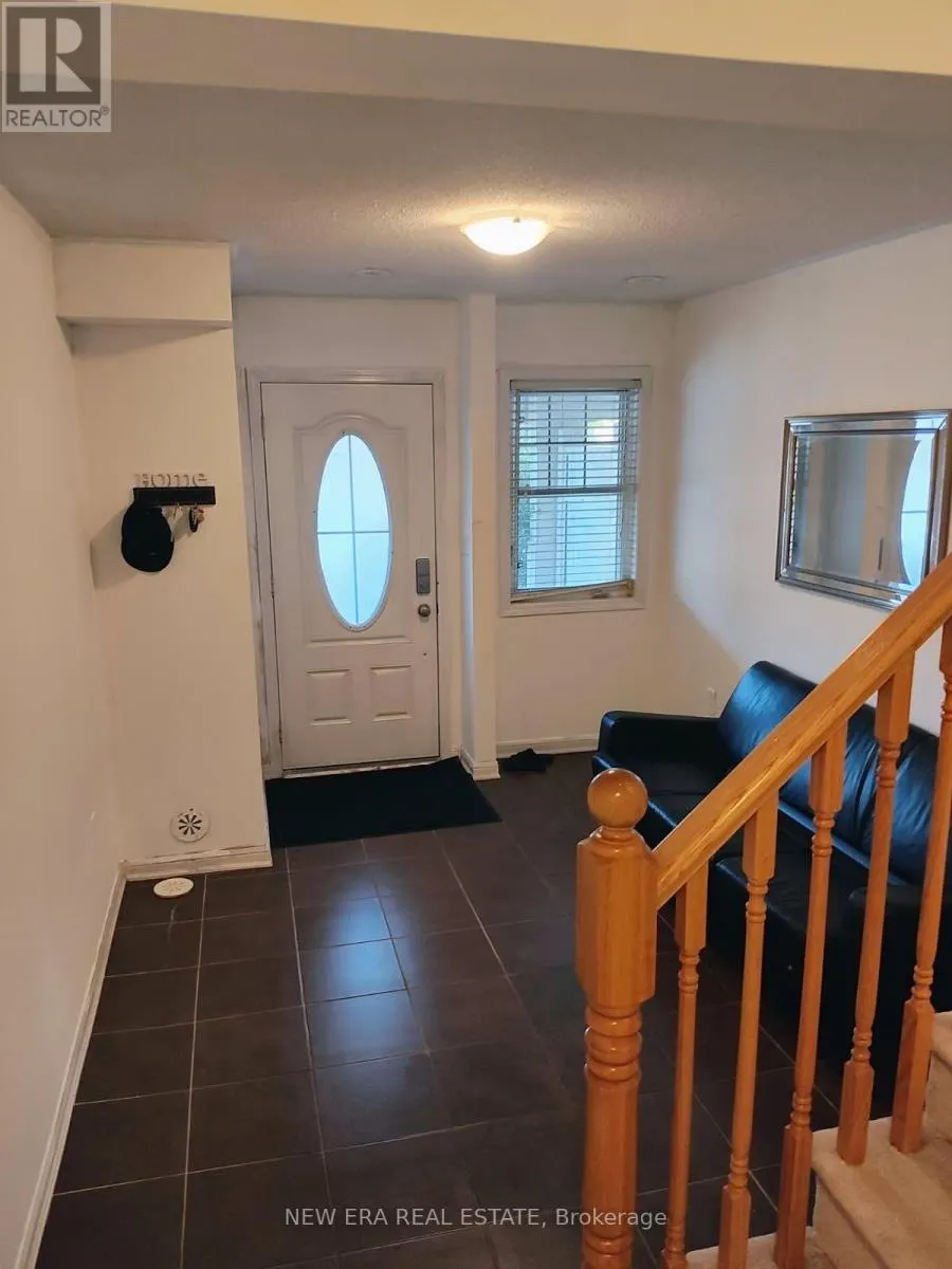 225 SCHREYER CRESCENT