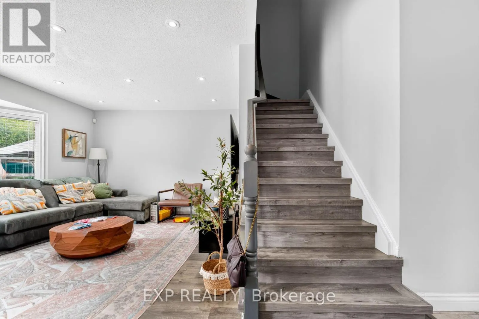 1008 COOPER AVENUE