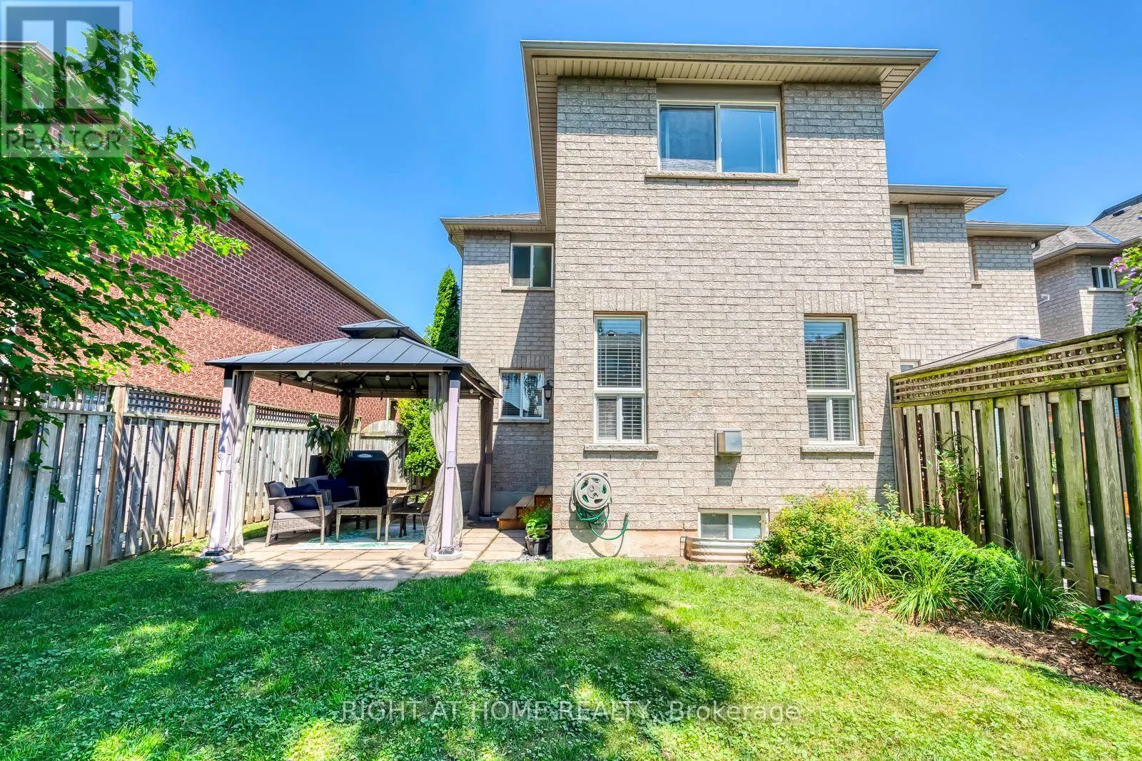 2416 LAZIO LANE