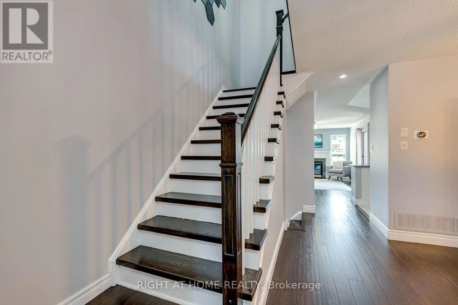 2416 LAZIO LANE