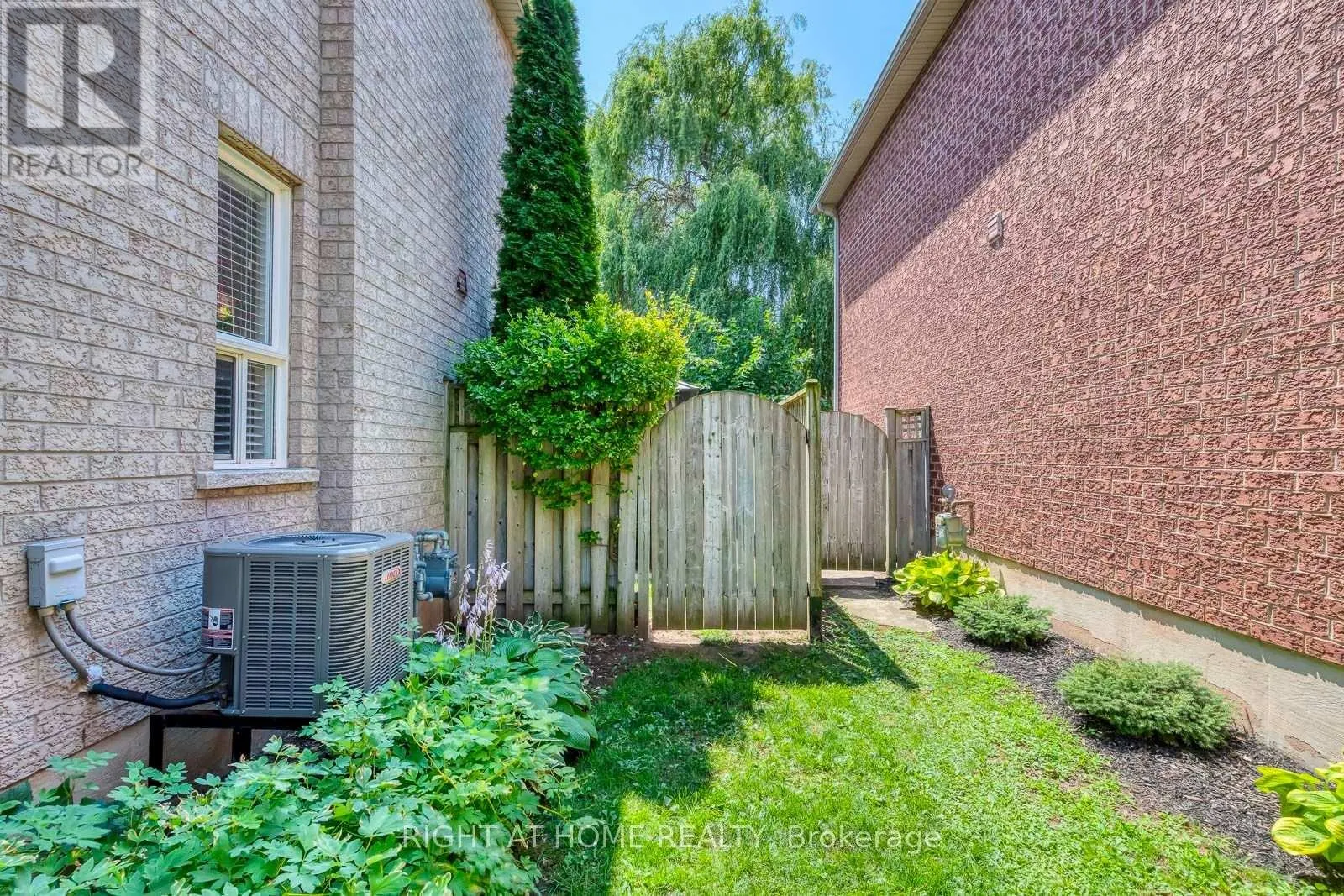 2416 LAZIO LANE