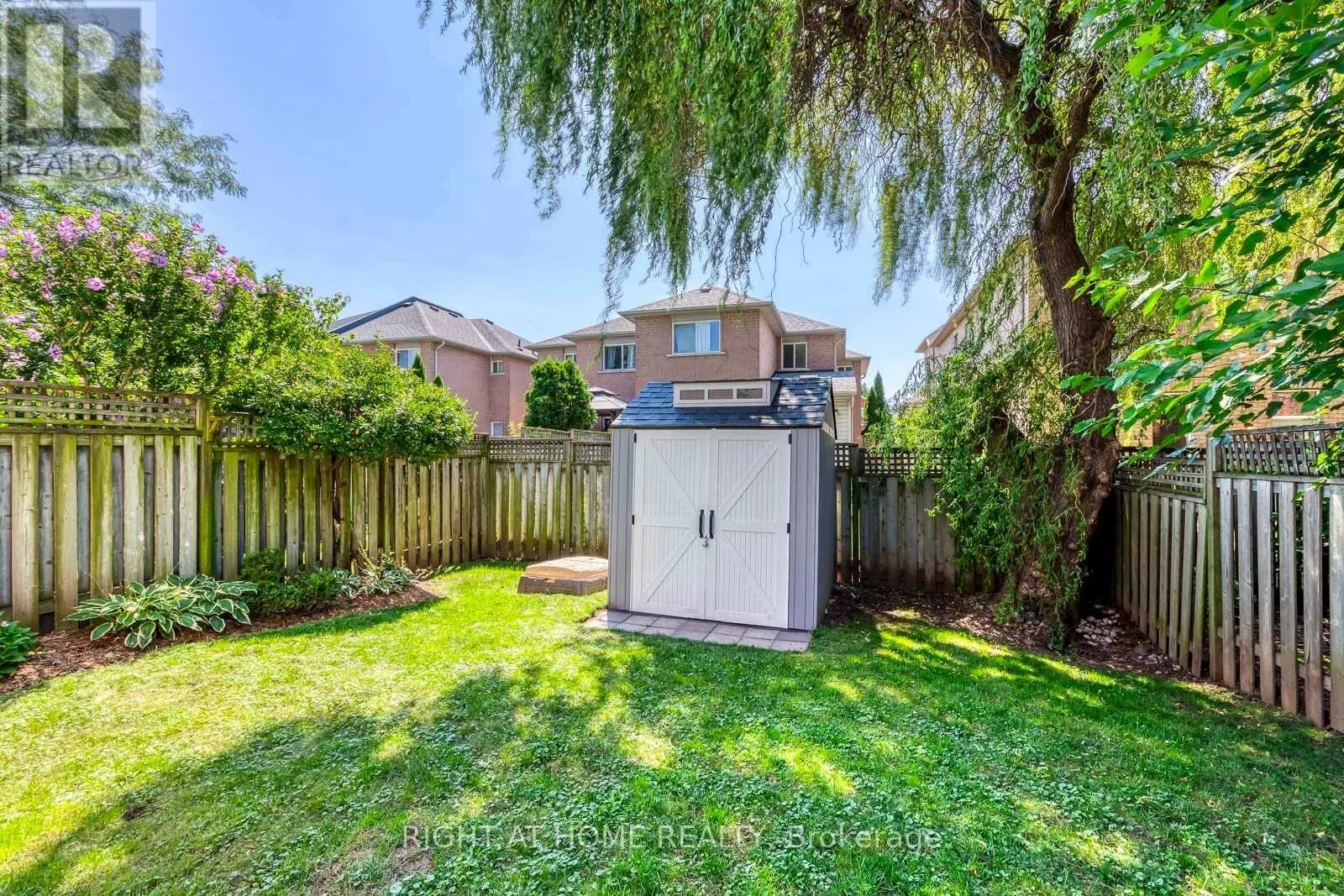 2416 LAZIO LANE