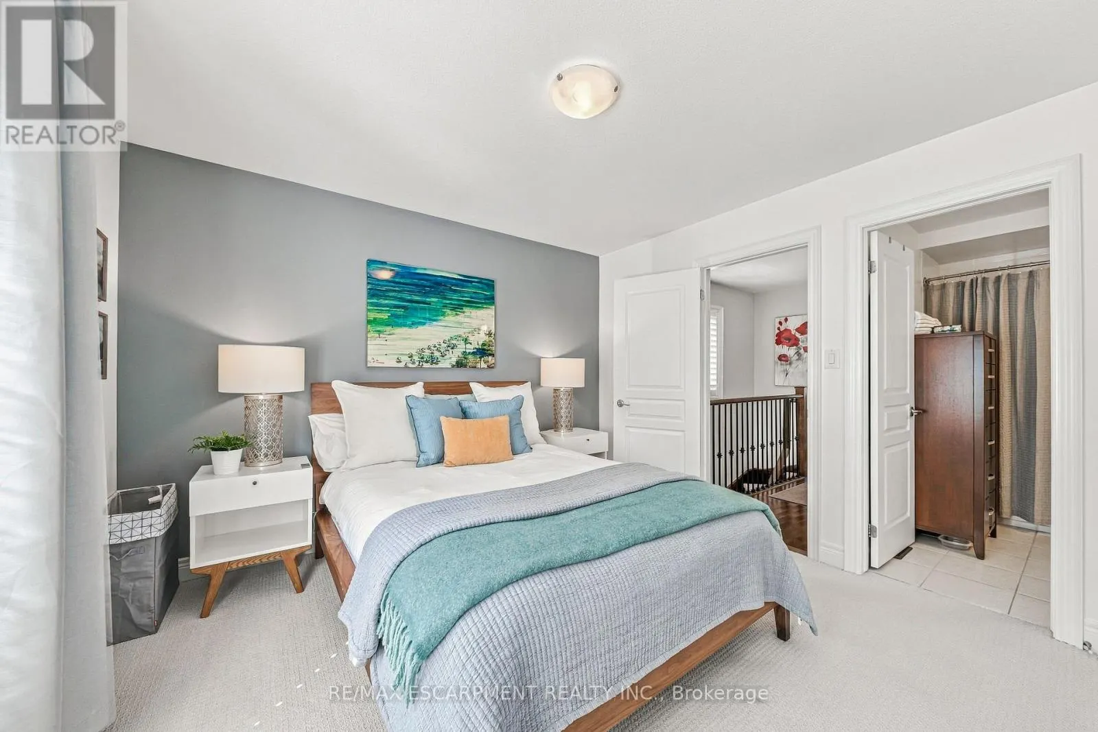 42 - 1401 PLAINS ROAD