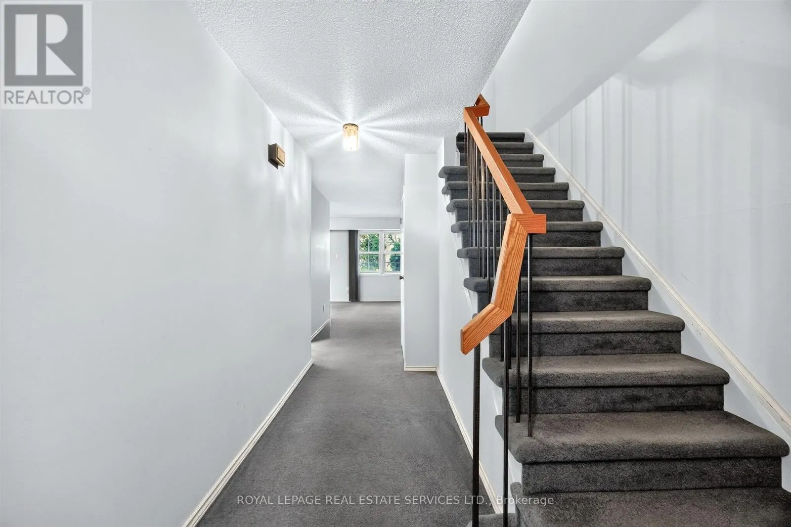 86 - 1951 RATHBURN ROAD E