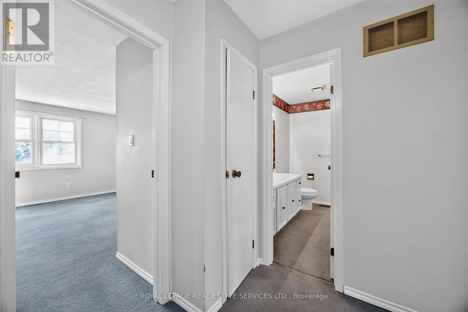 86 - 1951 RATHBURN ROAD E