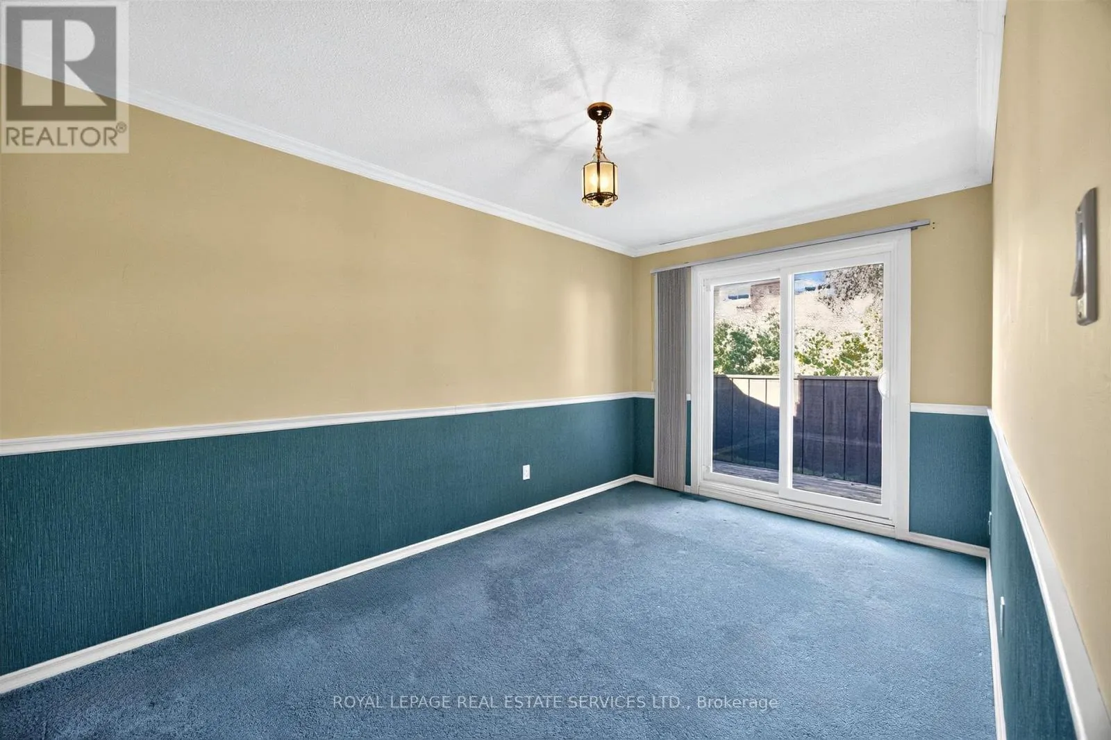 86 - 1951 RATHBURN ROAD E