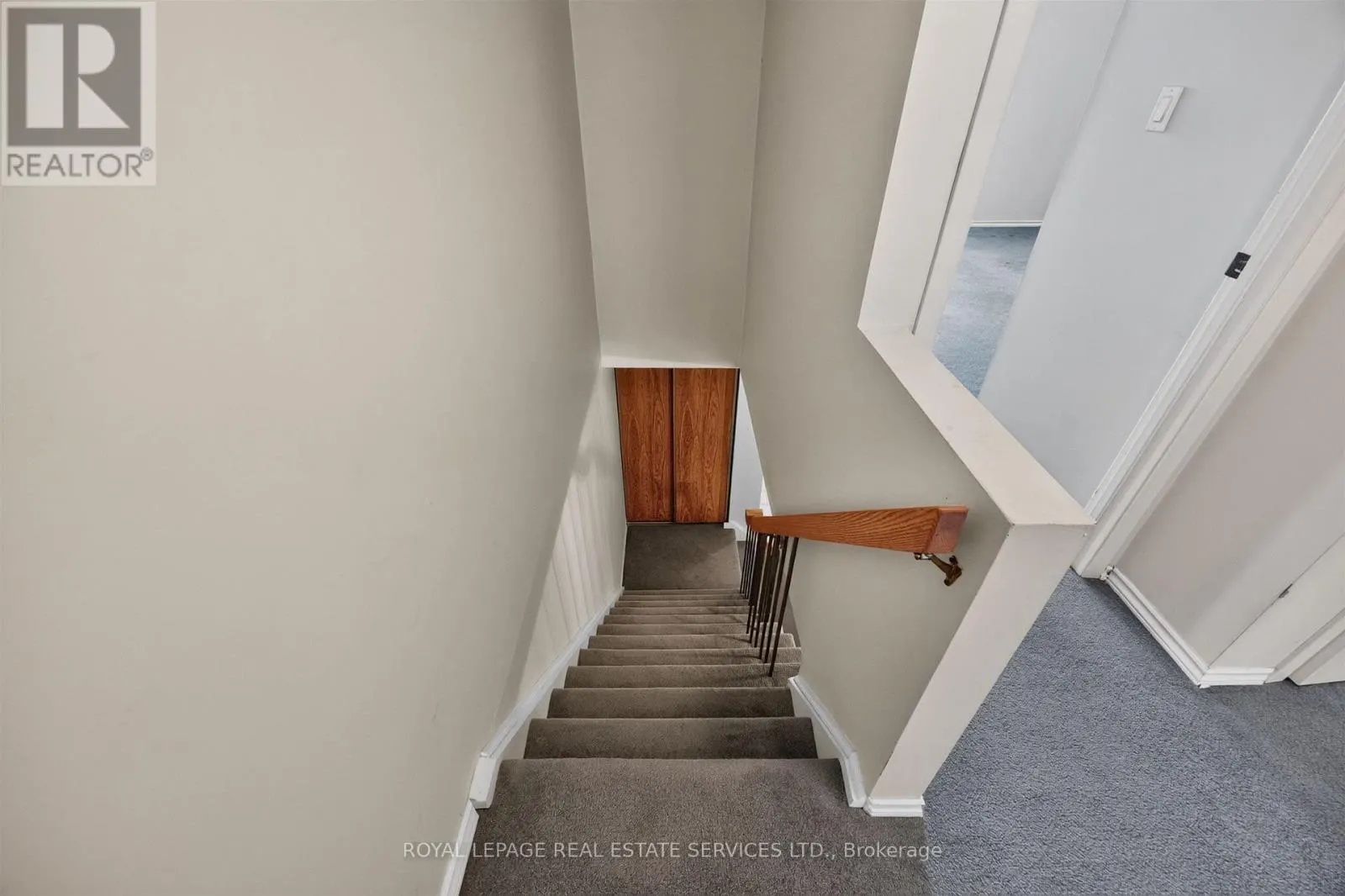 86 - 1951 RATHBURN ROAD E