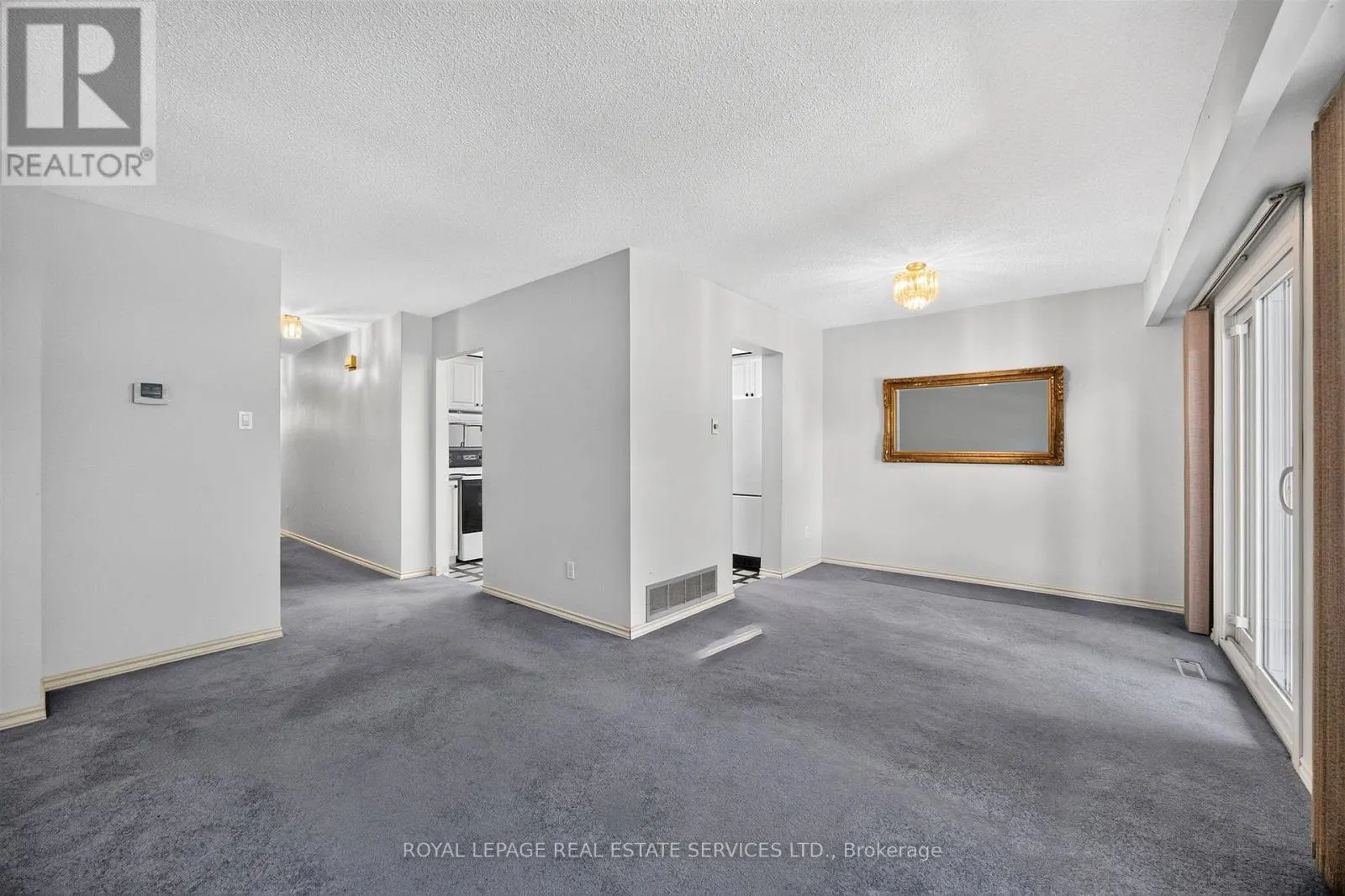 86 - 1951 RATHBURN ROAD E