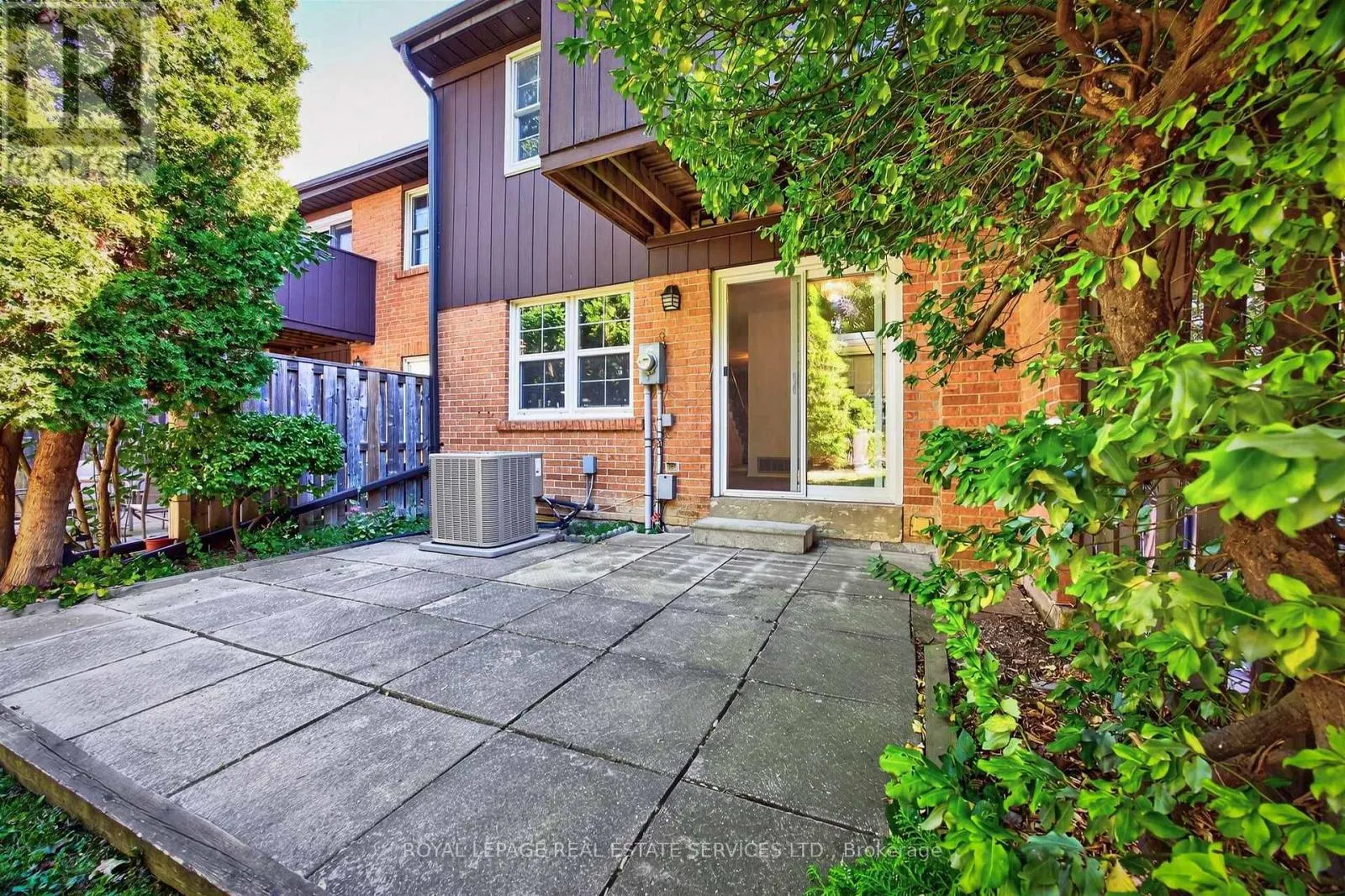 86 - 1951 RATHBURN ROAD E