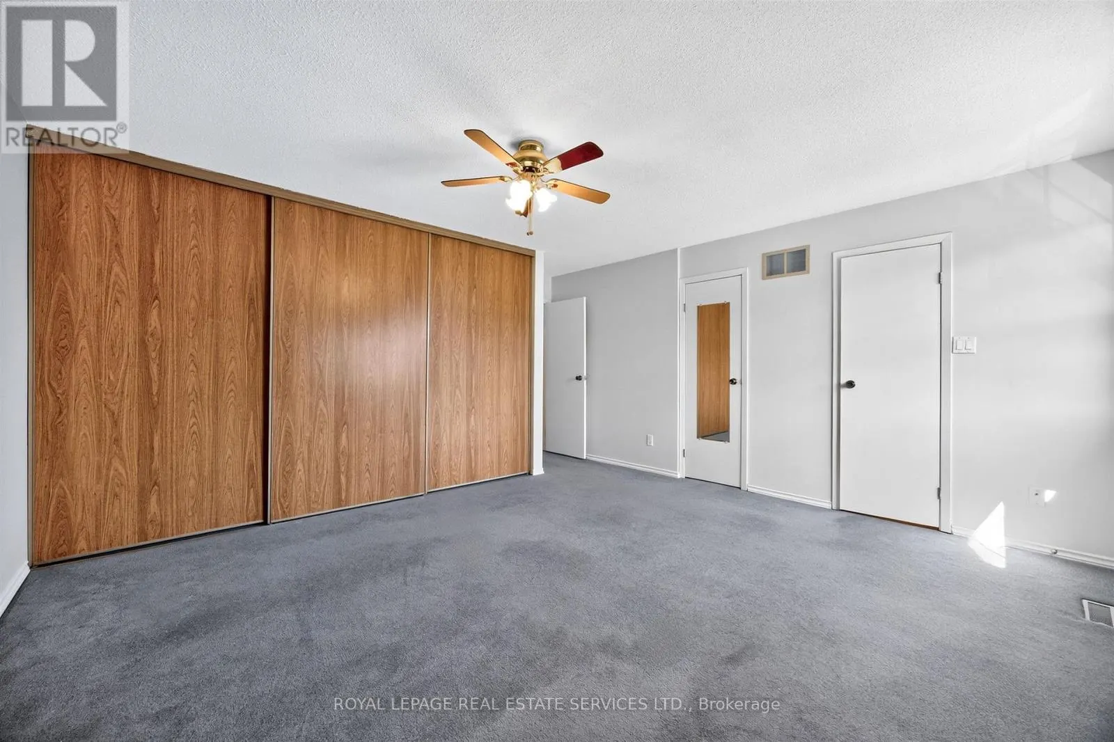 86 - 1951 RATHBURN ROAD E