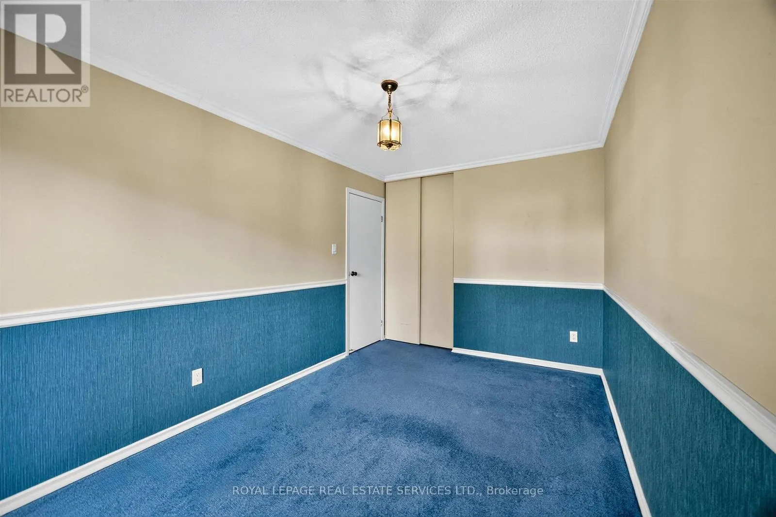 86 - 1951 RATHBURN ROAD E
