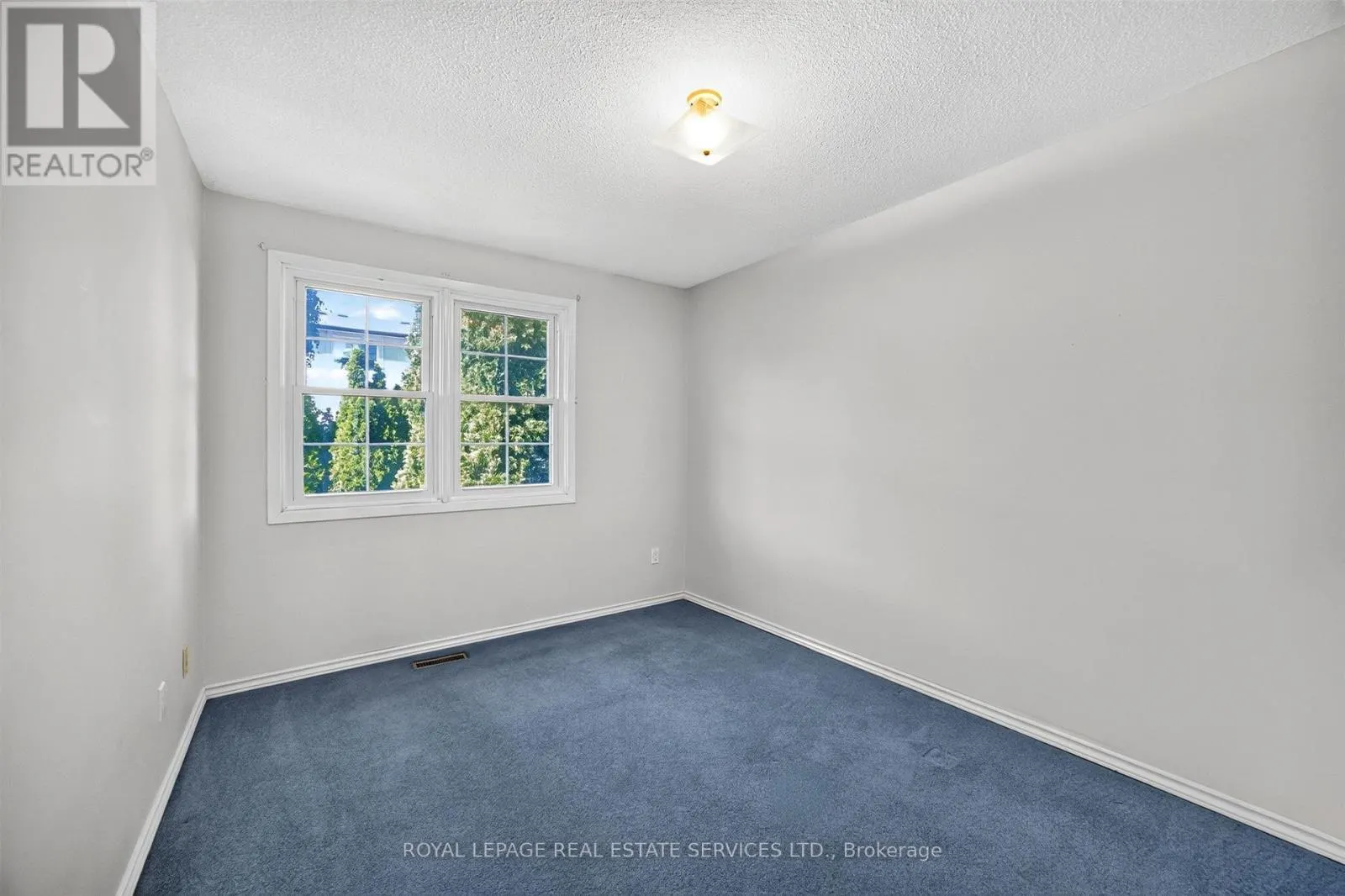 86 - 1951 RATHBURN ROAD E
