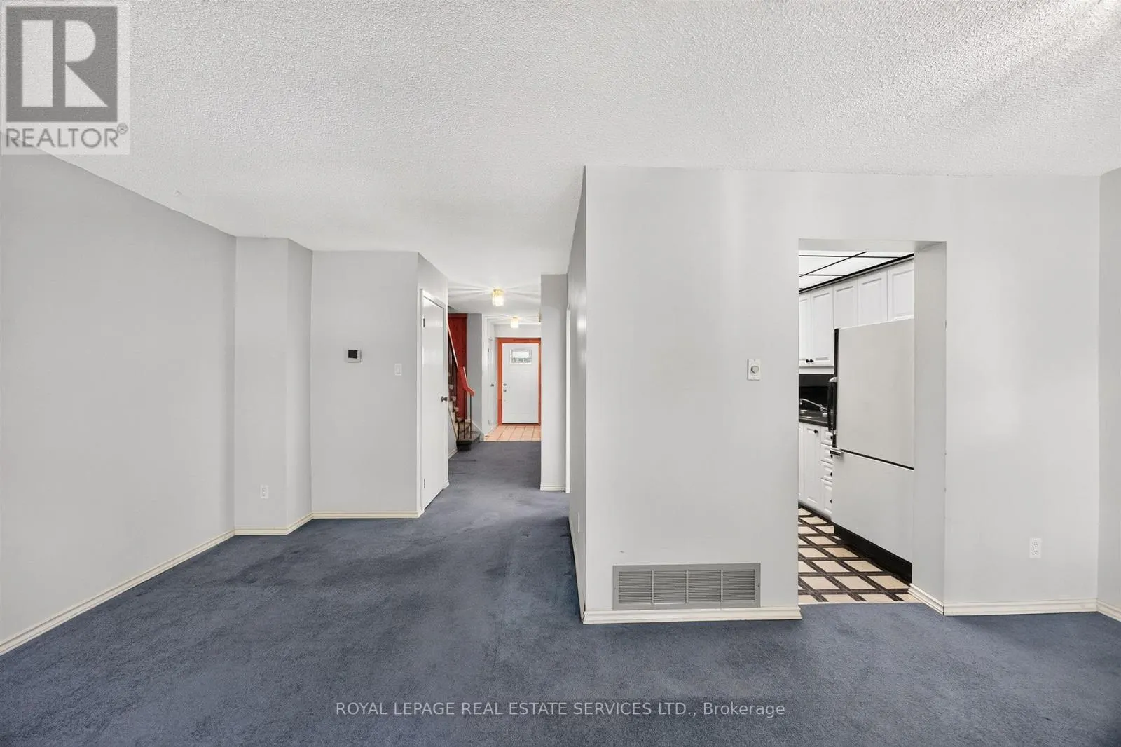 86 - 1951 RATHBURN ROAD E