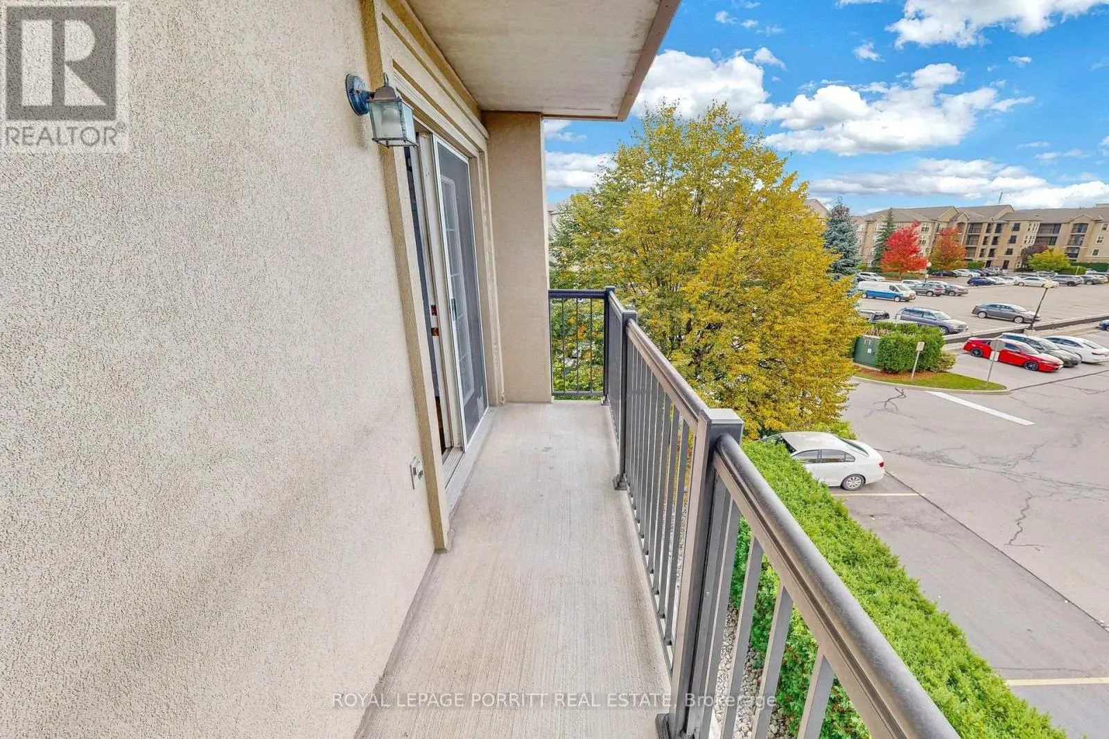 302 - 2085 APPLEBY LINE