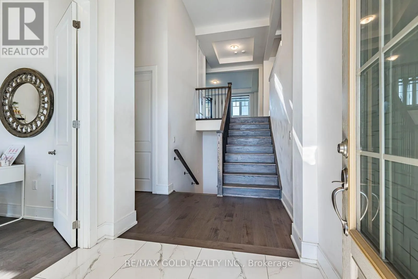 24 JENWOOD CRESCENT