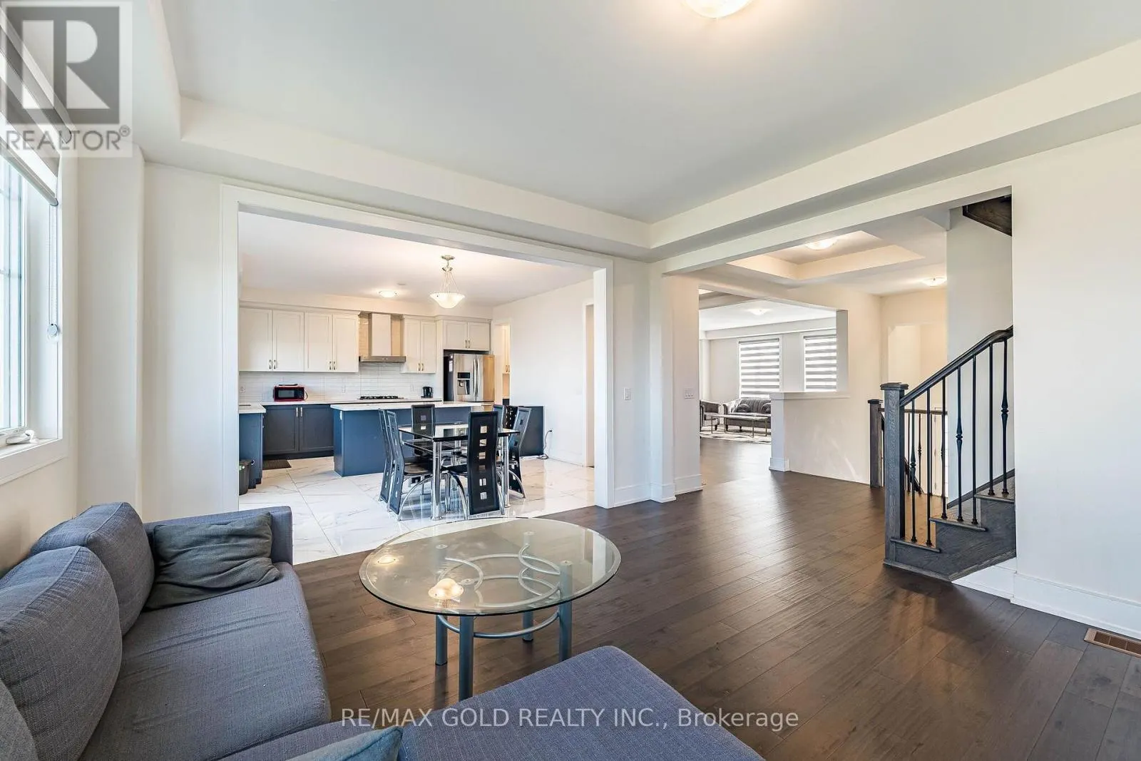 24 JENWOOD CRESCENT