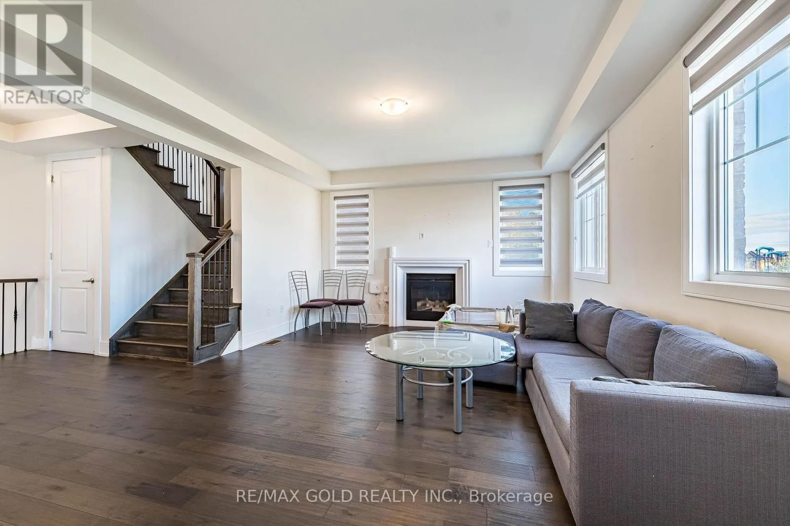 24 JENWOOD CRESCENT