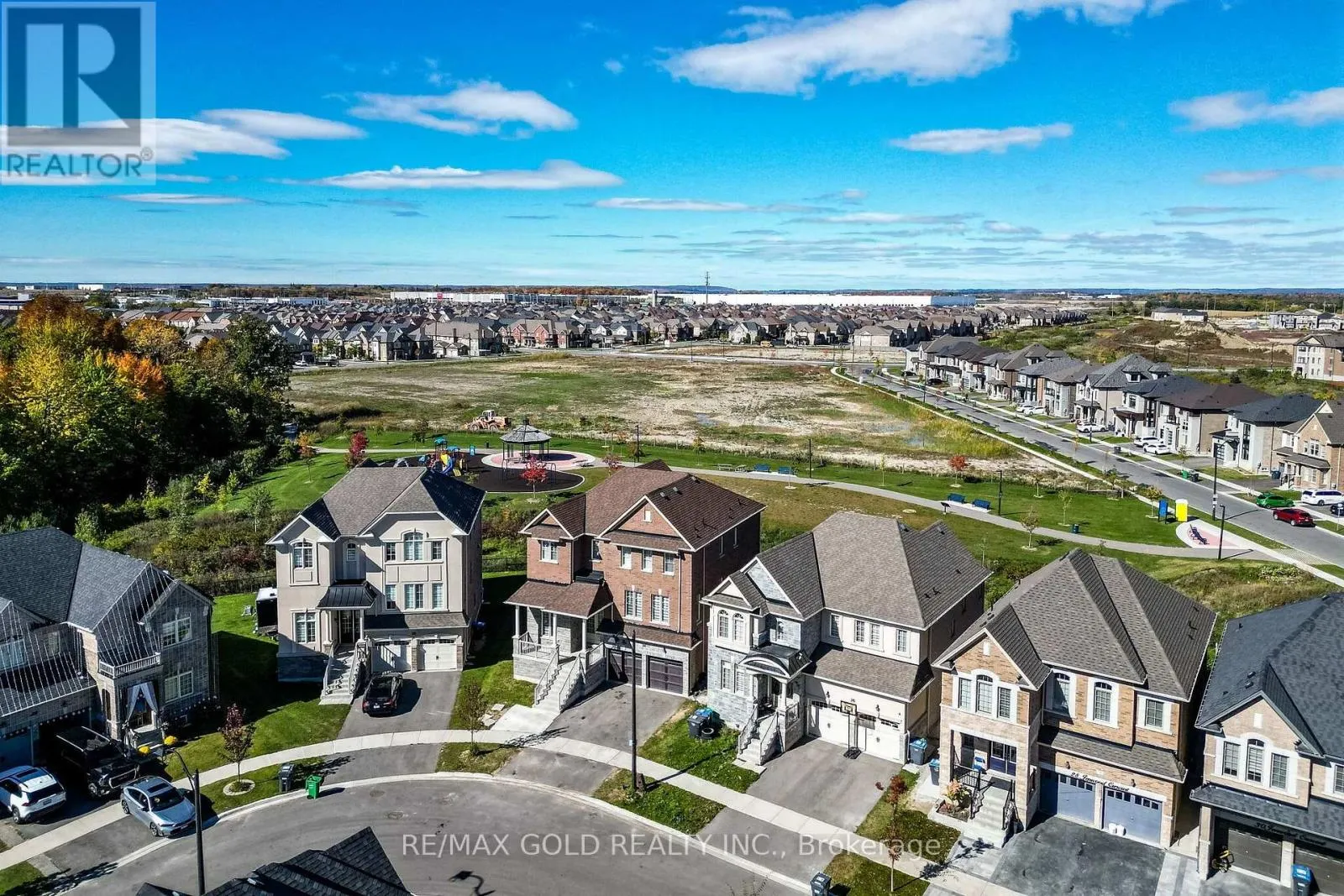 24 JENWOOD CRESCENT