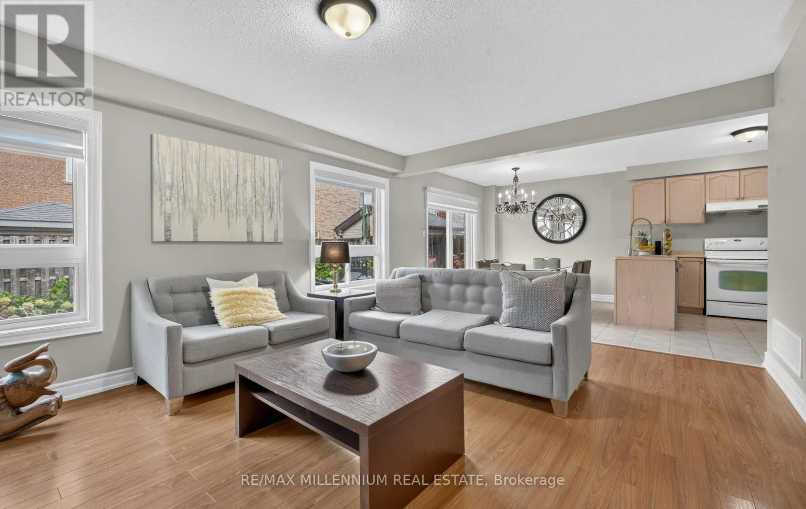 262 BRISDALE DRIVE W
