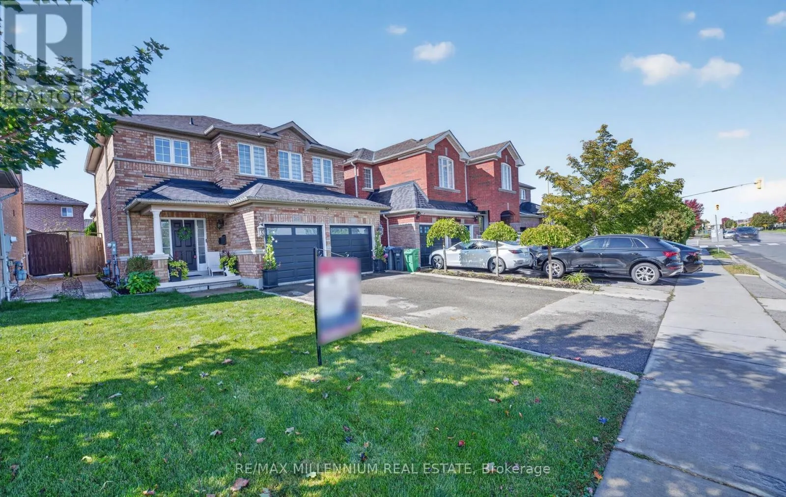 262 BRISDALE DRIVE W