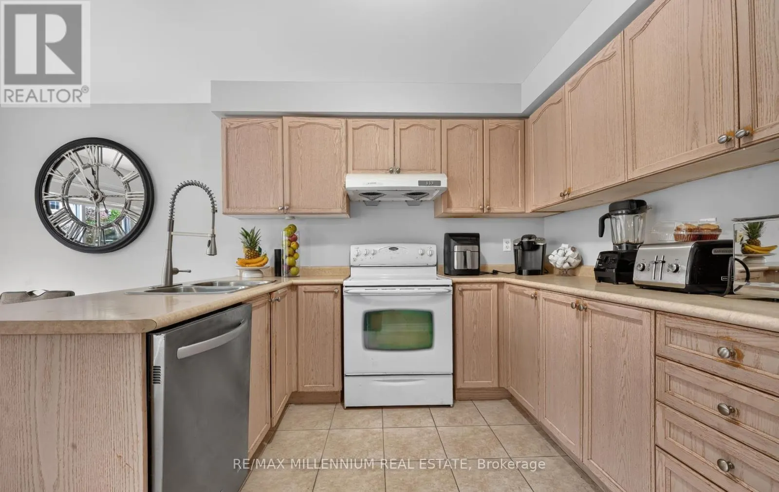 262 BRISDALE DRIVE W