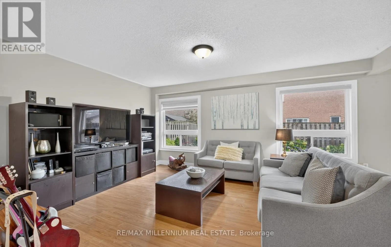 262 BRISDALE DRIVE W