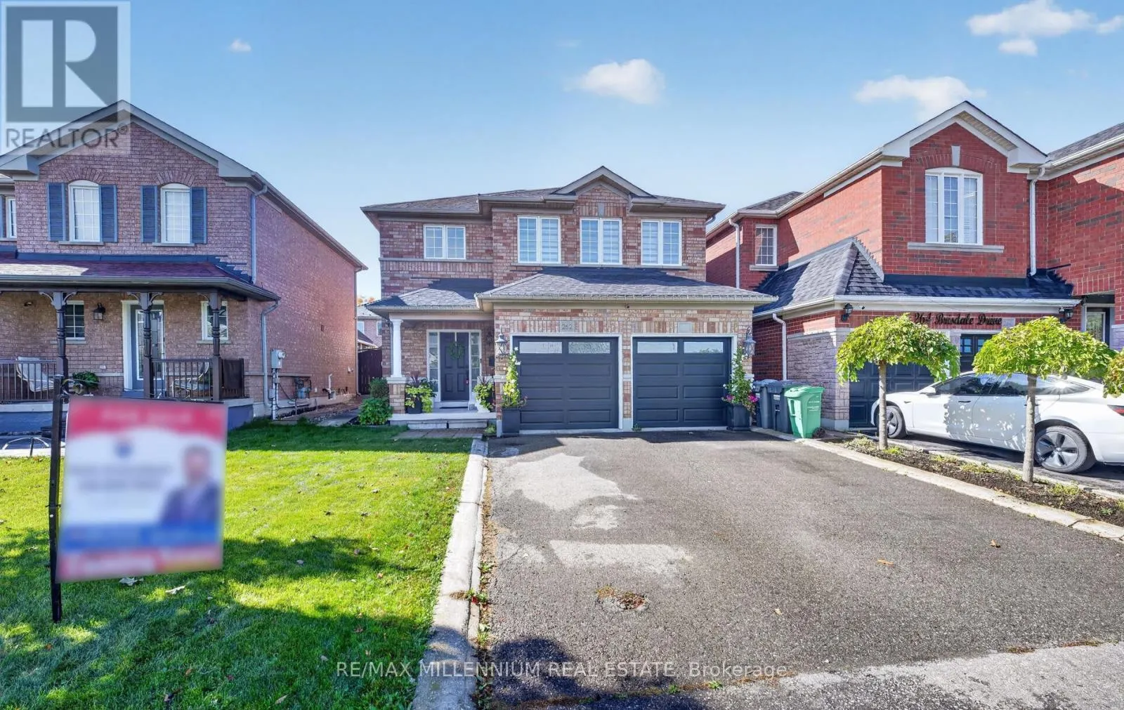262 BRISDALE DRIVE W