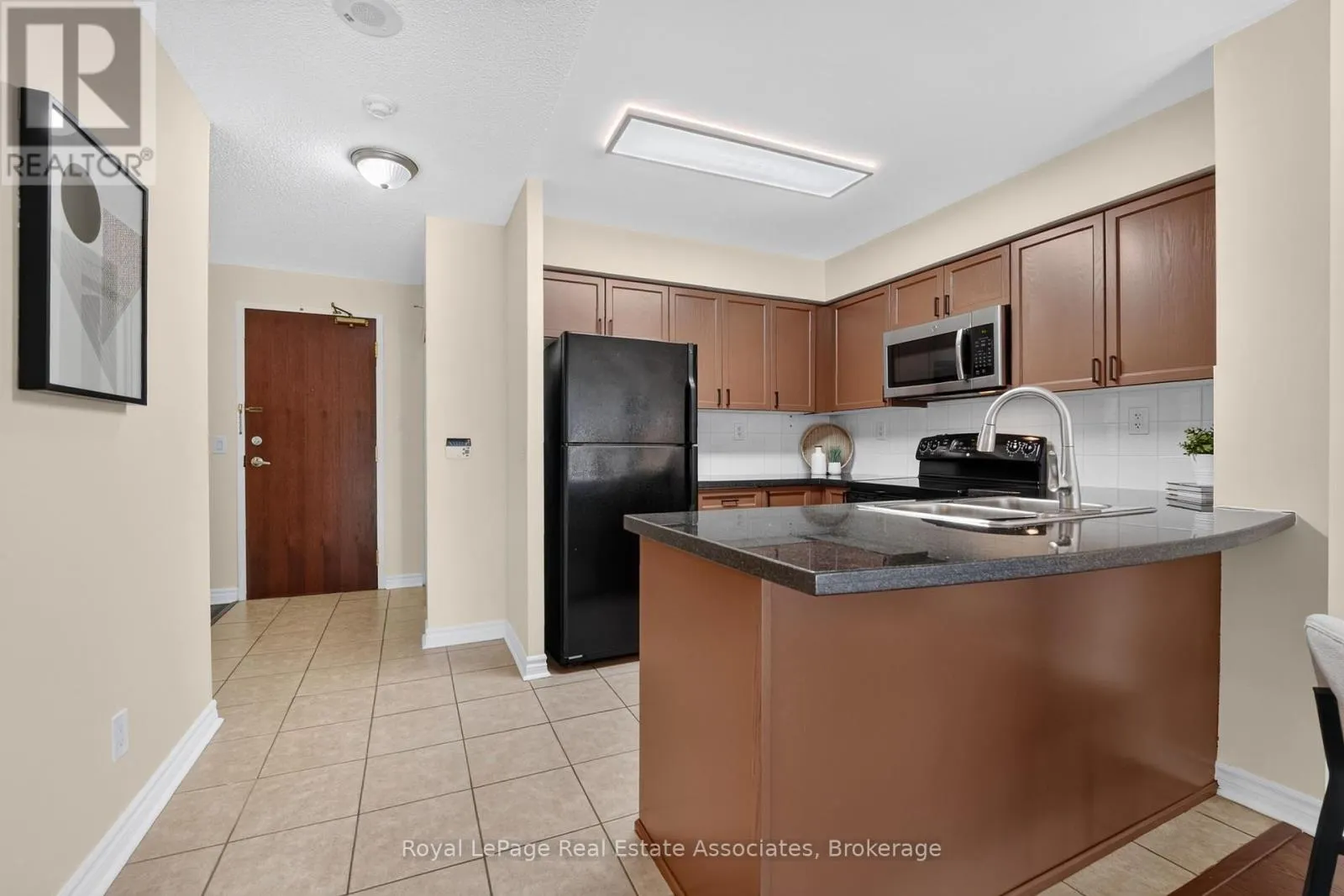 1804 - 5 MICHAEL POWER PLACE