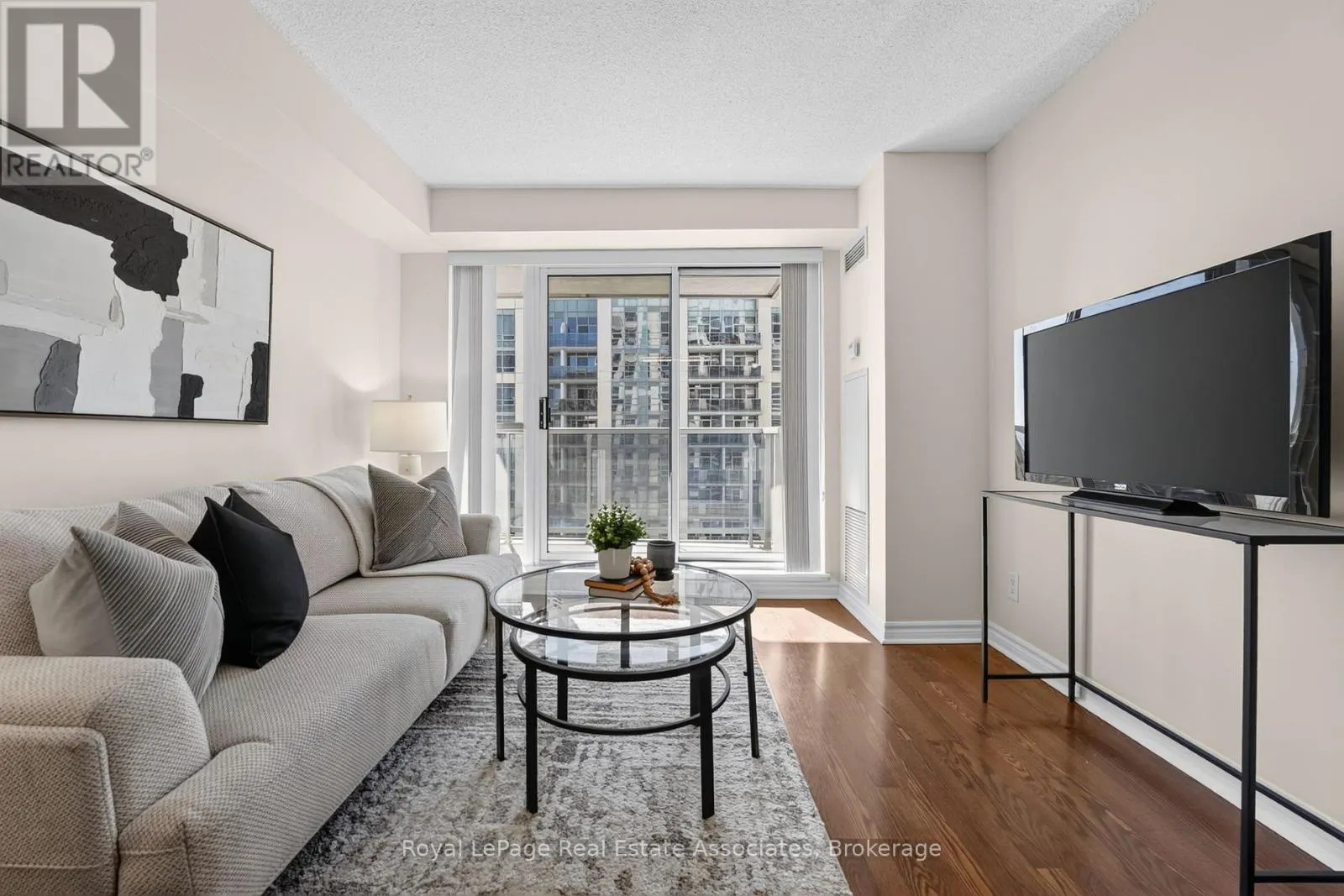 1804 - 5 MICHAEL POWER PLACE