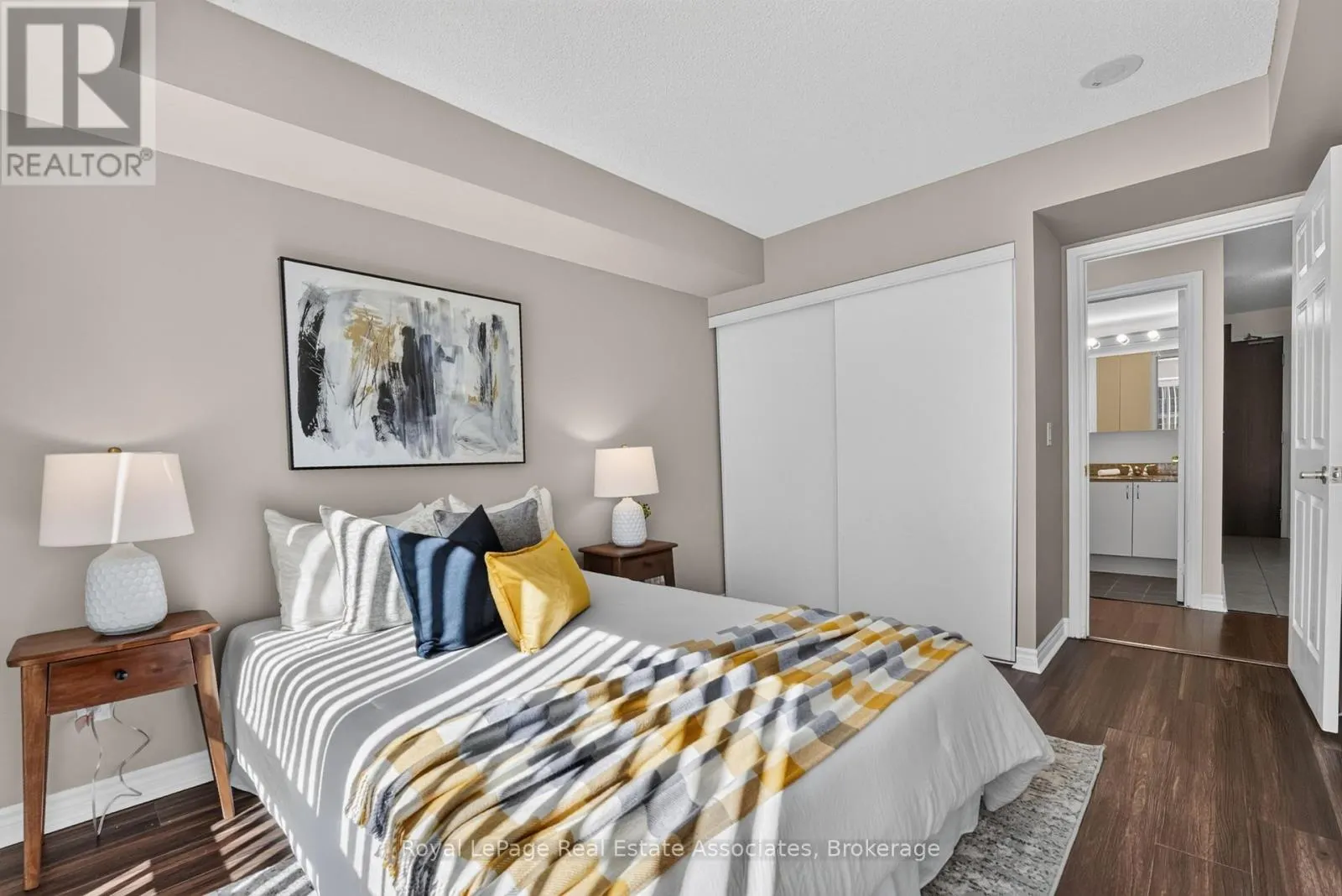 1804 - 5 MICHAEL POWER PLACE