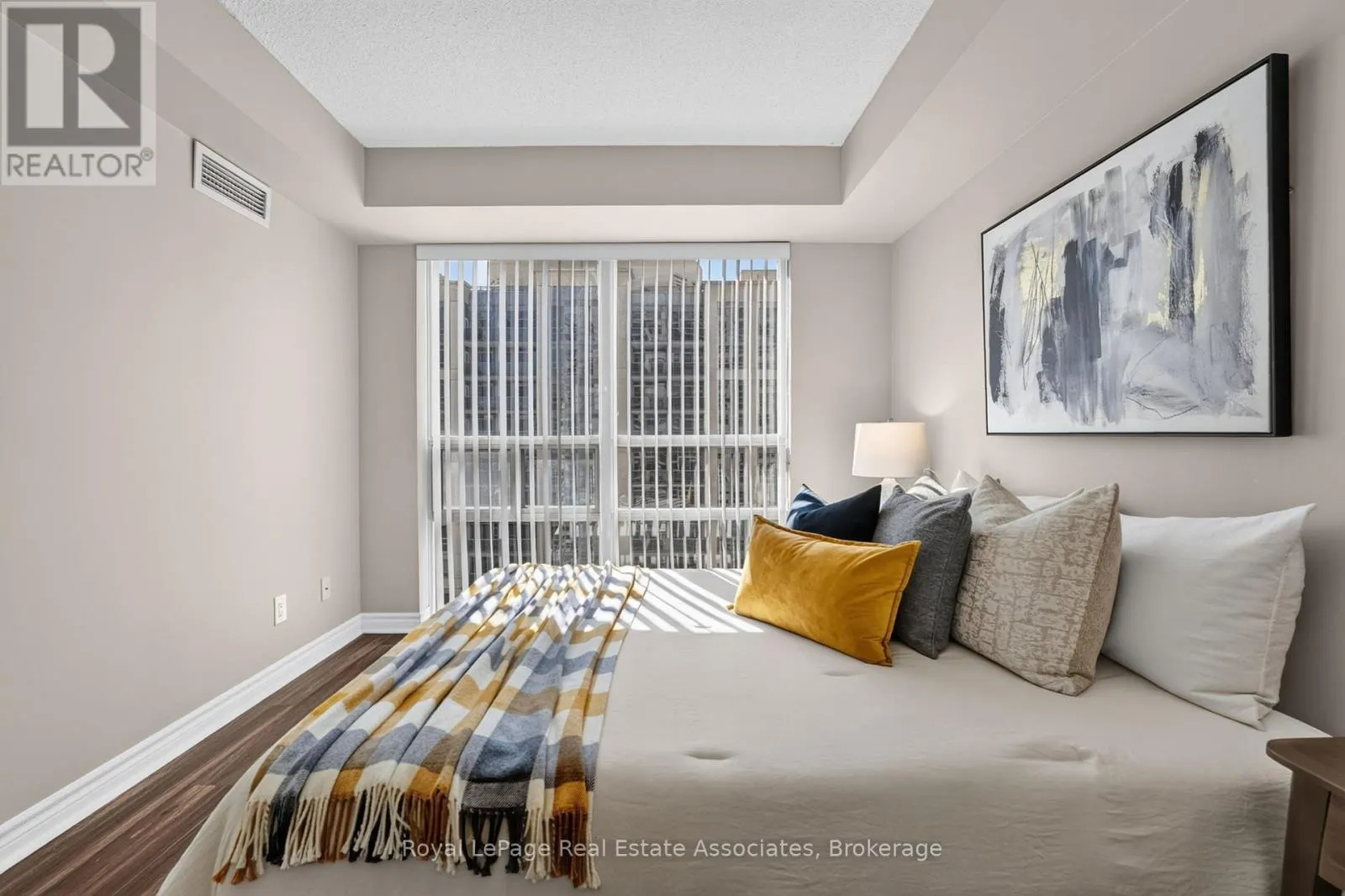 1804 - 5 MICHAEL POWER PLACE
