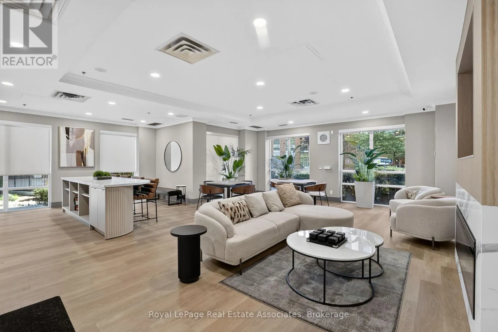1804 - 5 MICHAEL POWER PLACE