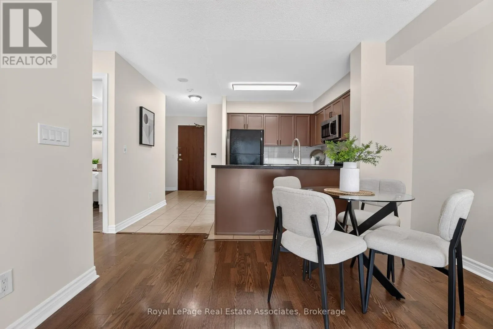 1804 - 5 MICHAEL POWER PLACE